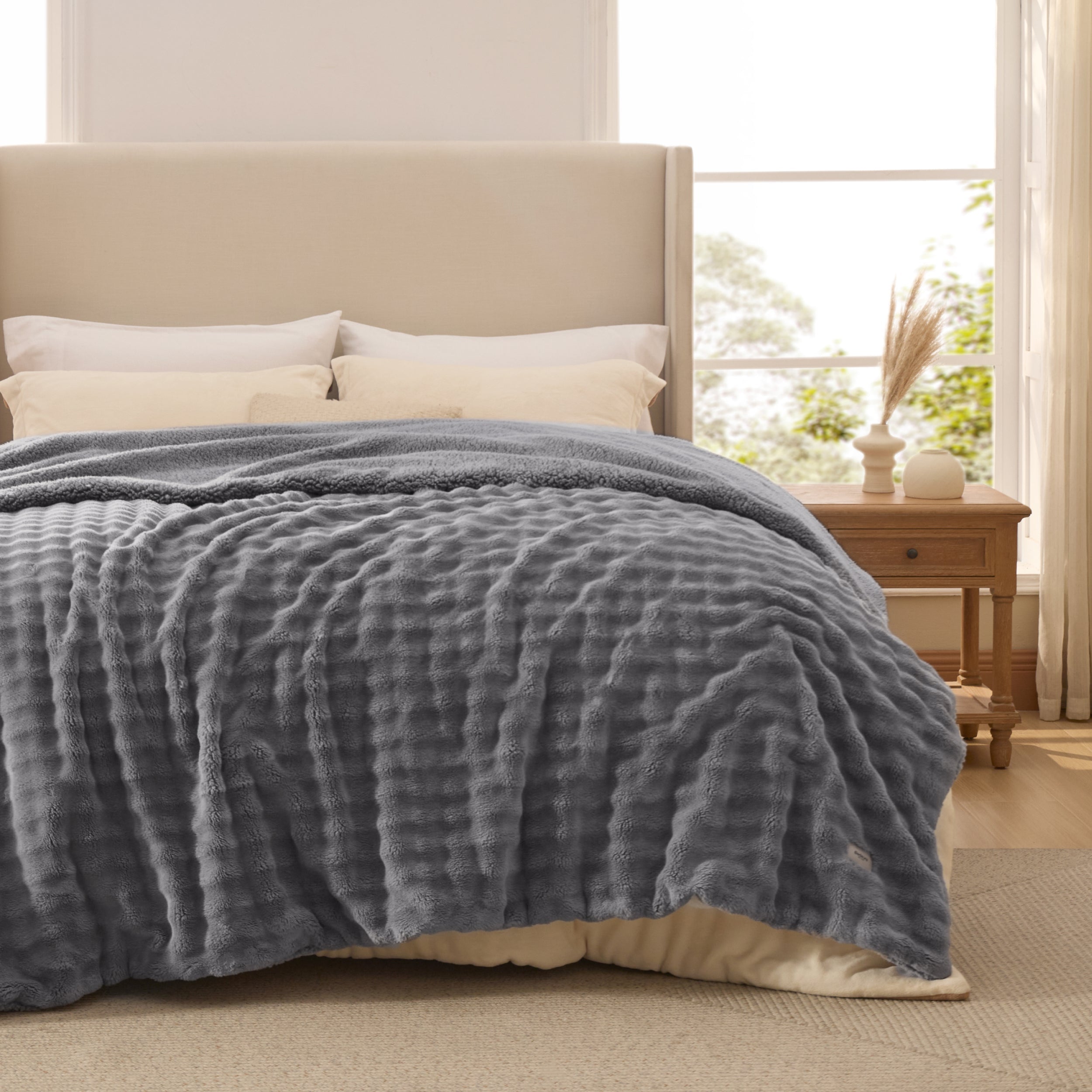 Bubble Sherpa Fleece Blanket