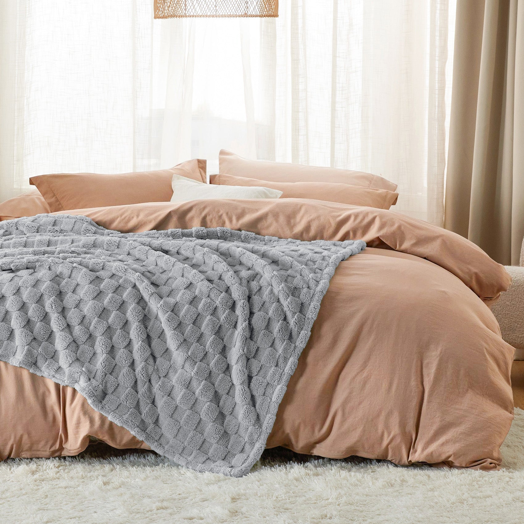 Jacquard Shaggy Sherpa Blanket