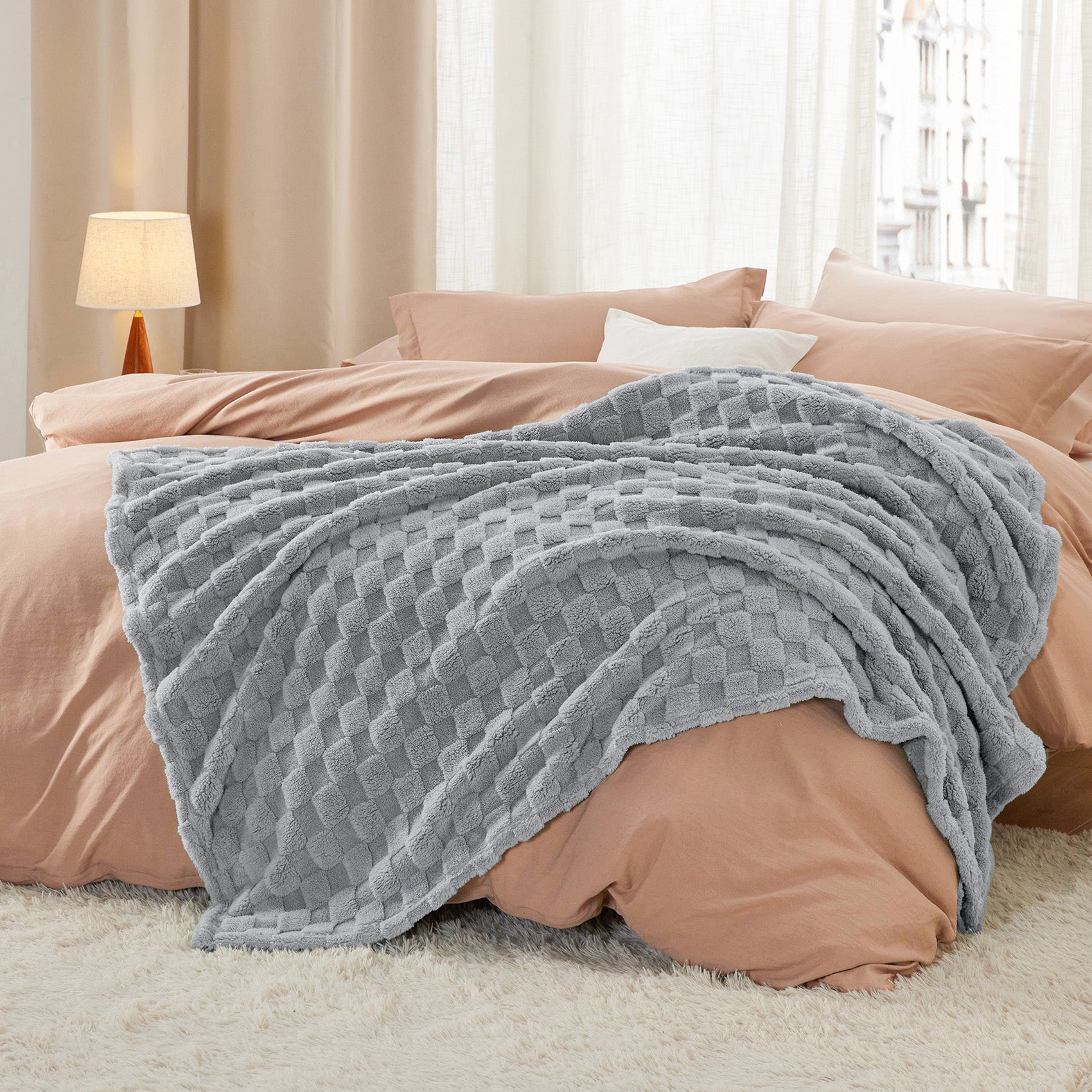 Jacquard Shaggy Sherpa Blanket