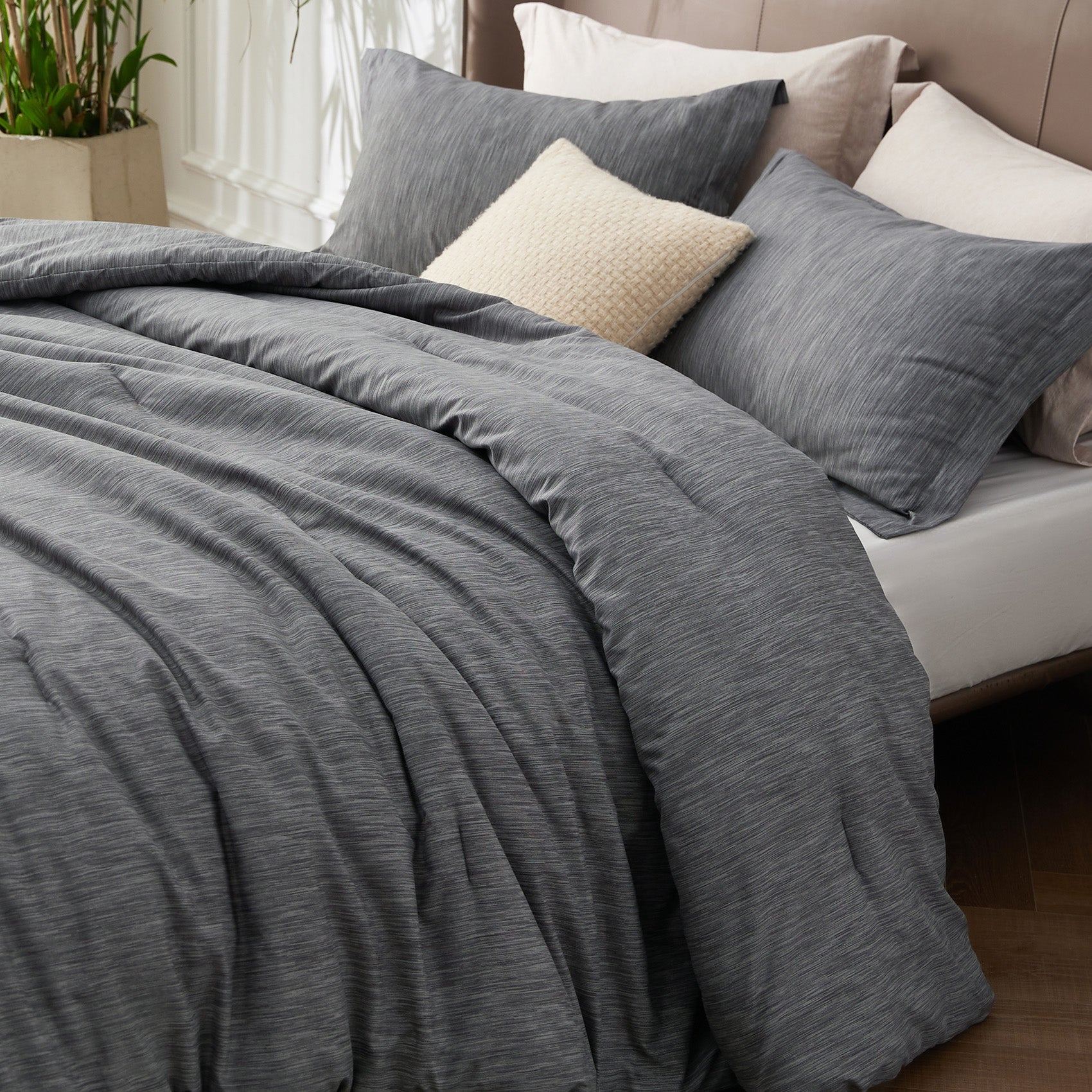 Cationic Dye Comforter Set