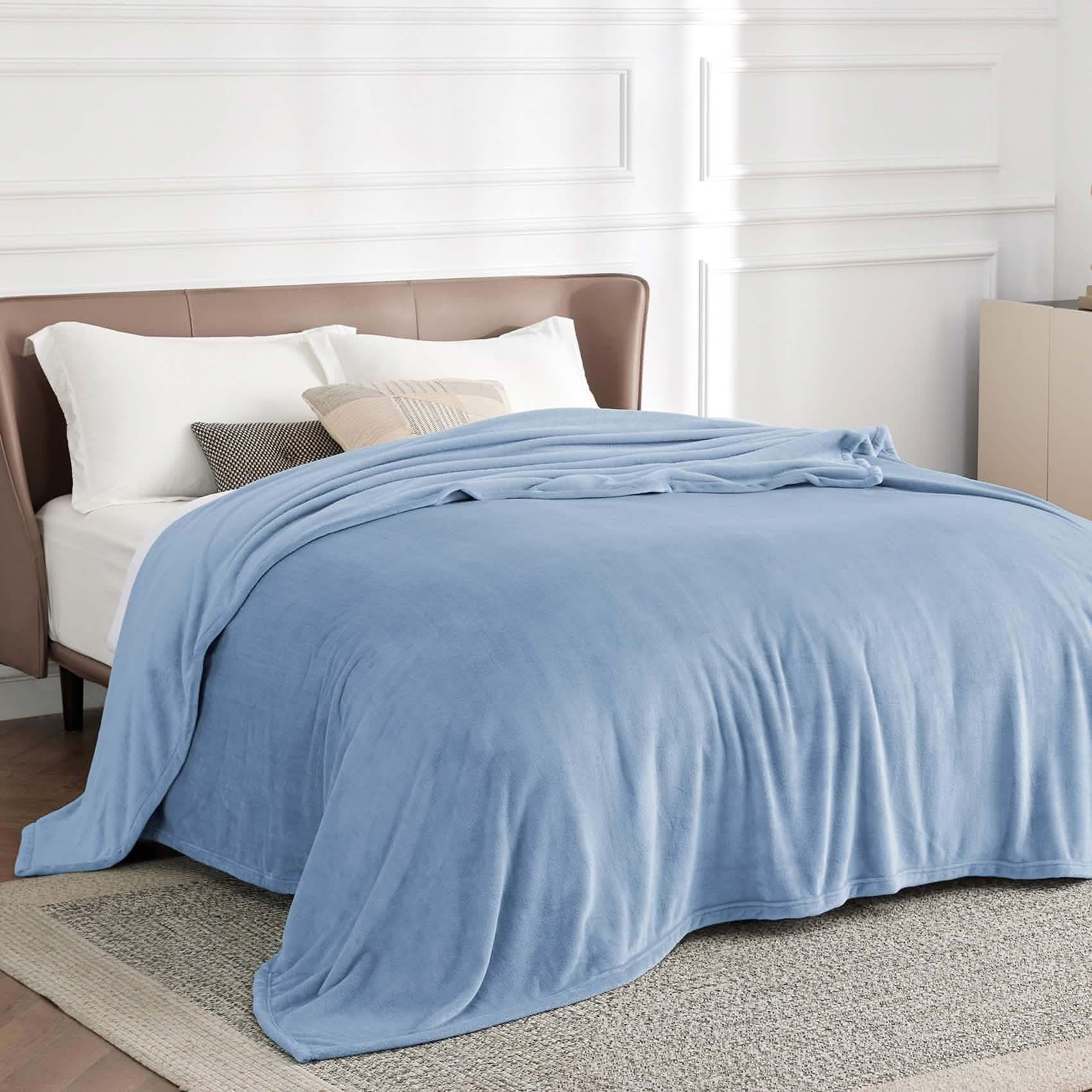 GentleSoft™ Flannel Fleece Blanket 300gsm