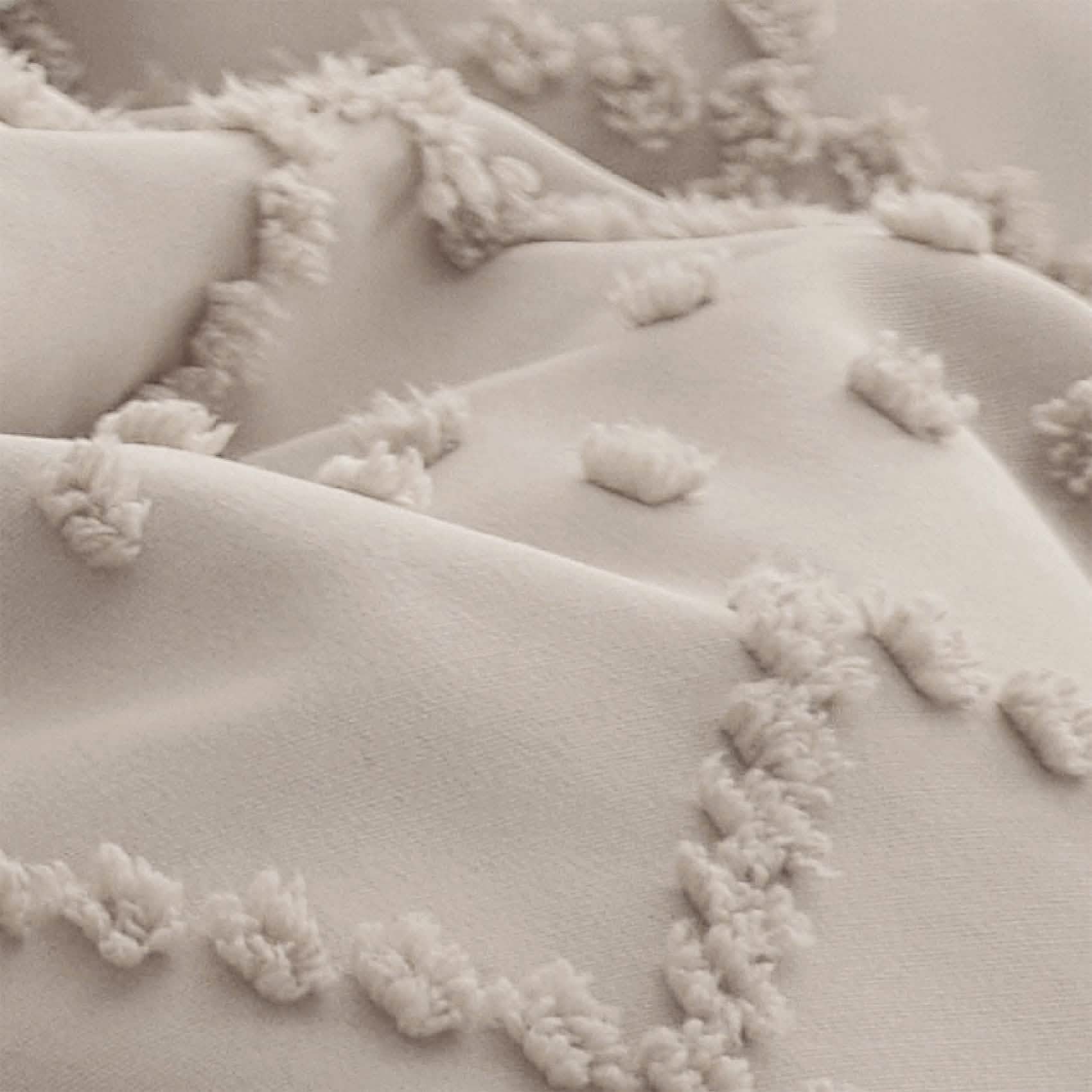 Tufted Embroidery Comforter Set