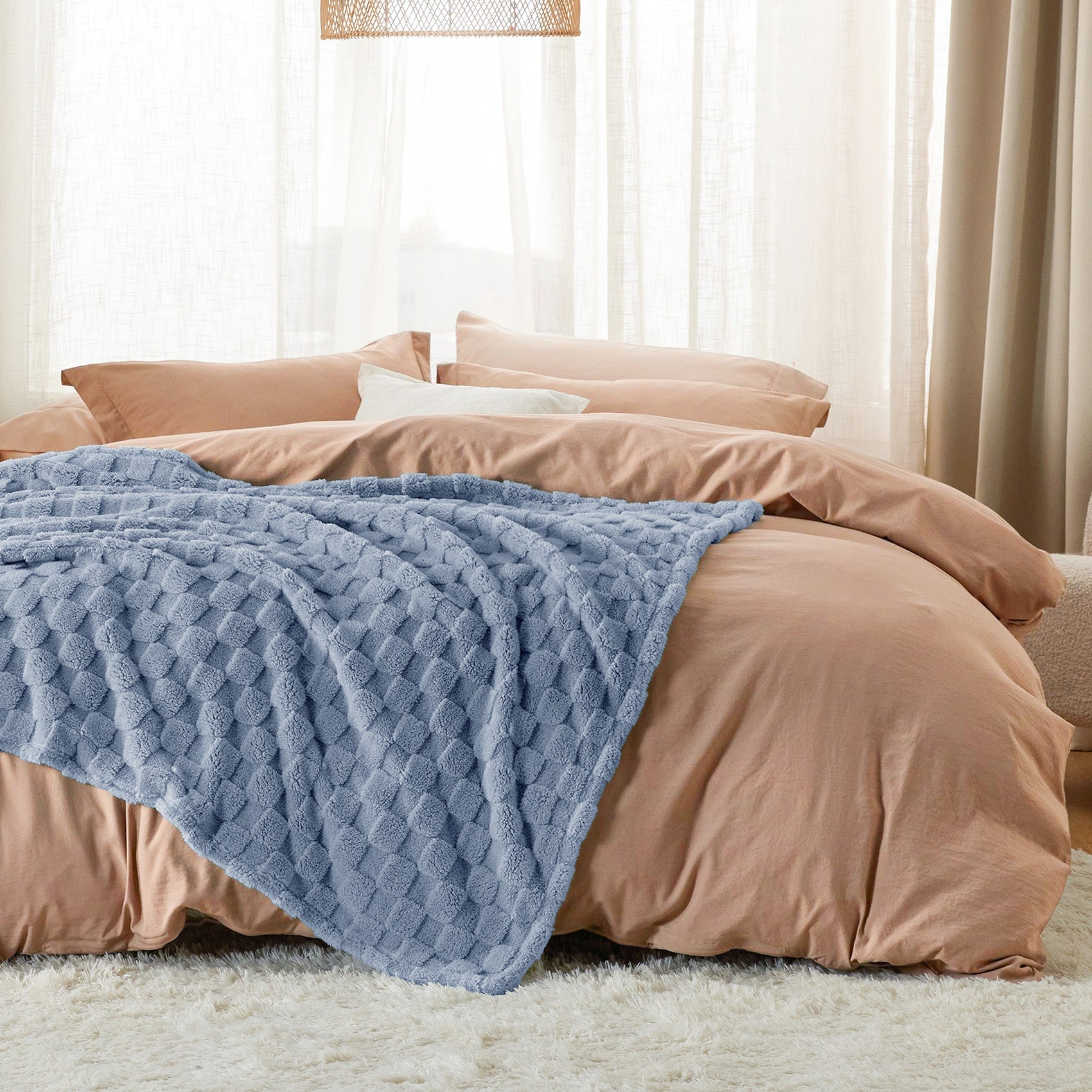 Jacquard Shaggy Sherpa Blanket