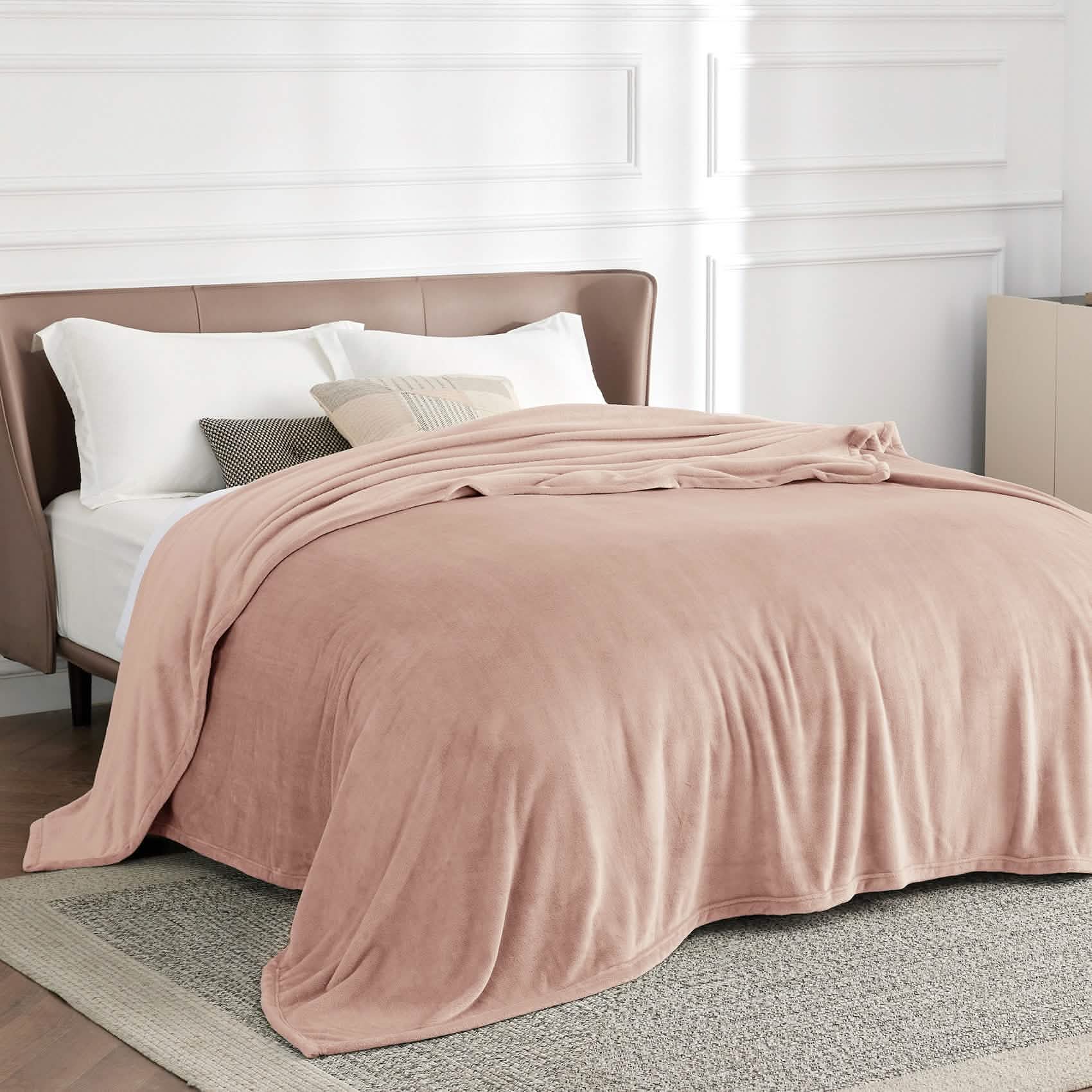 GentleSoft™ Flannel Fleece Blanket 300gsm