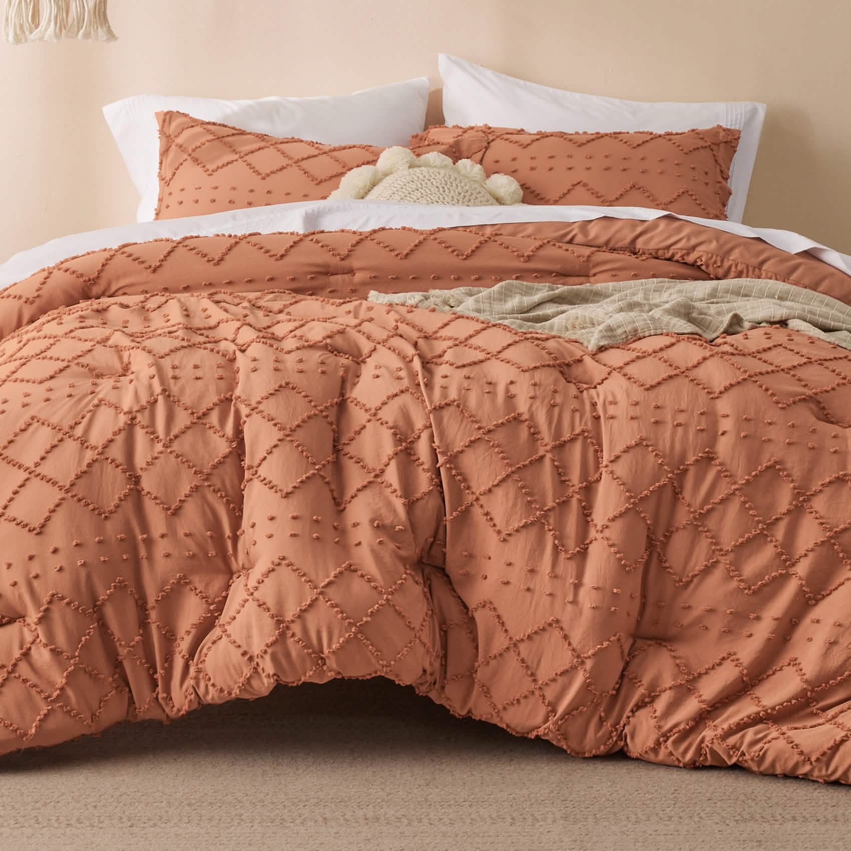 Tufted Embroidery Comforter Set