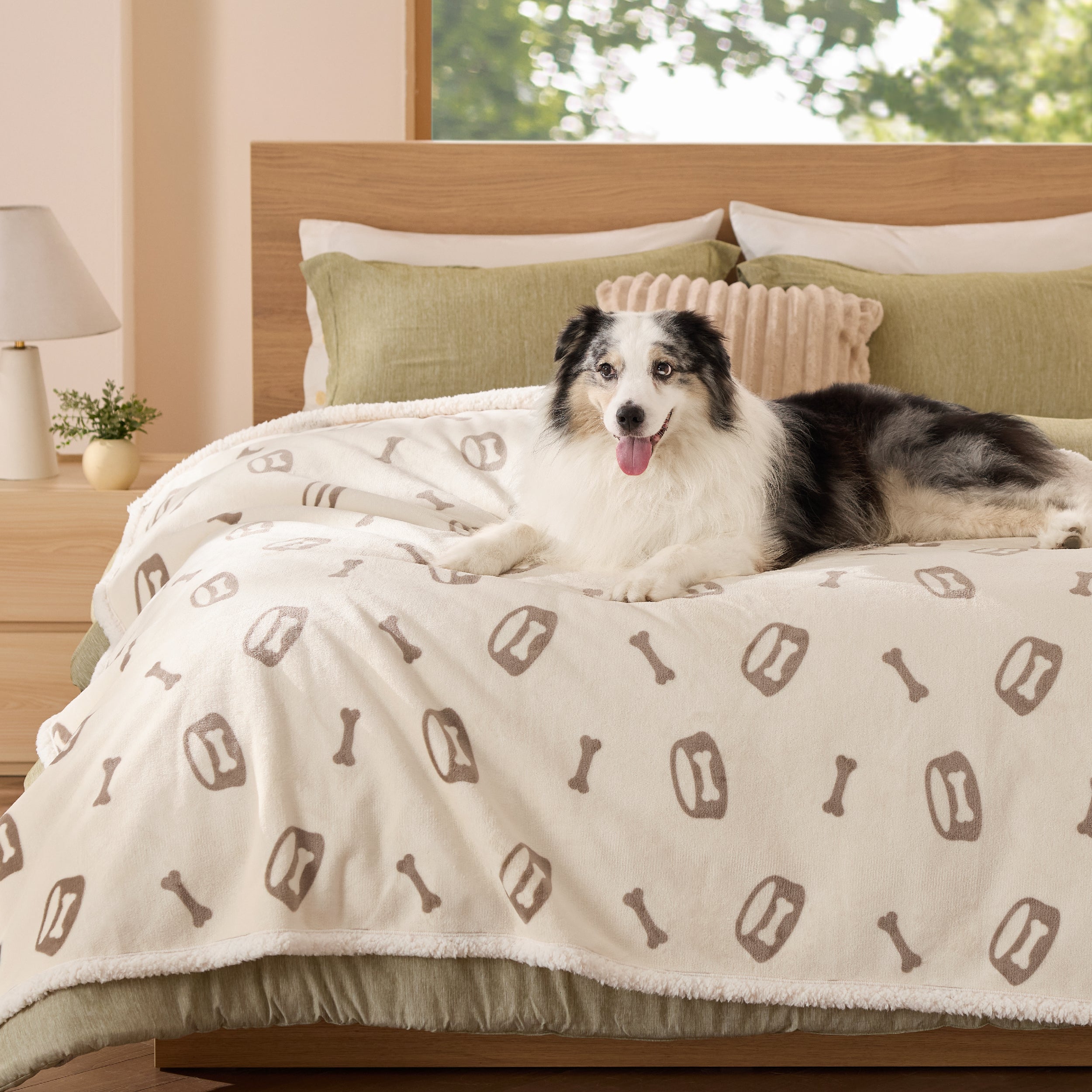 Reversible Waterproof Sherapa Blanket