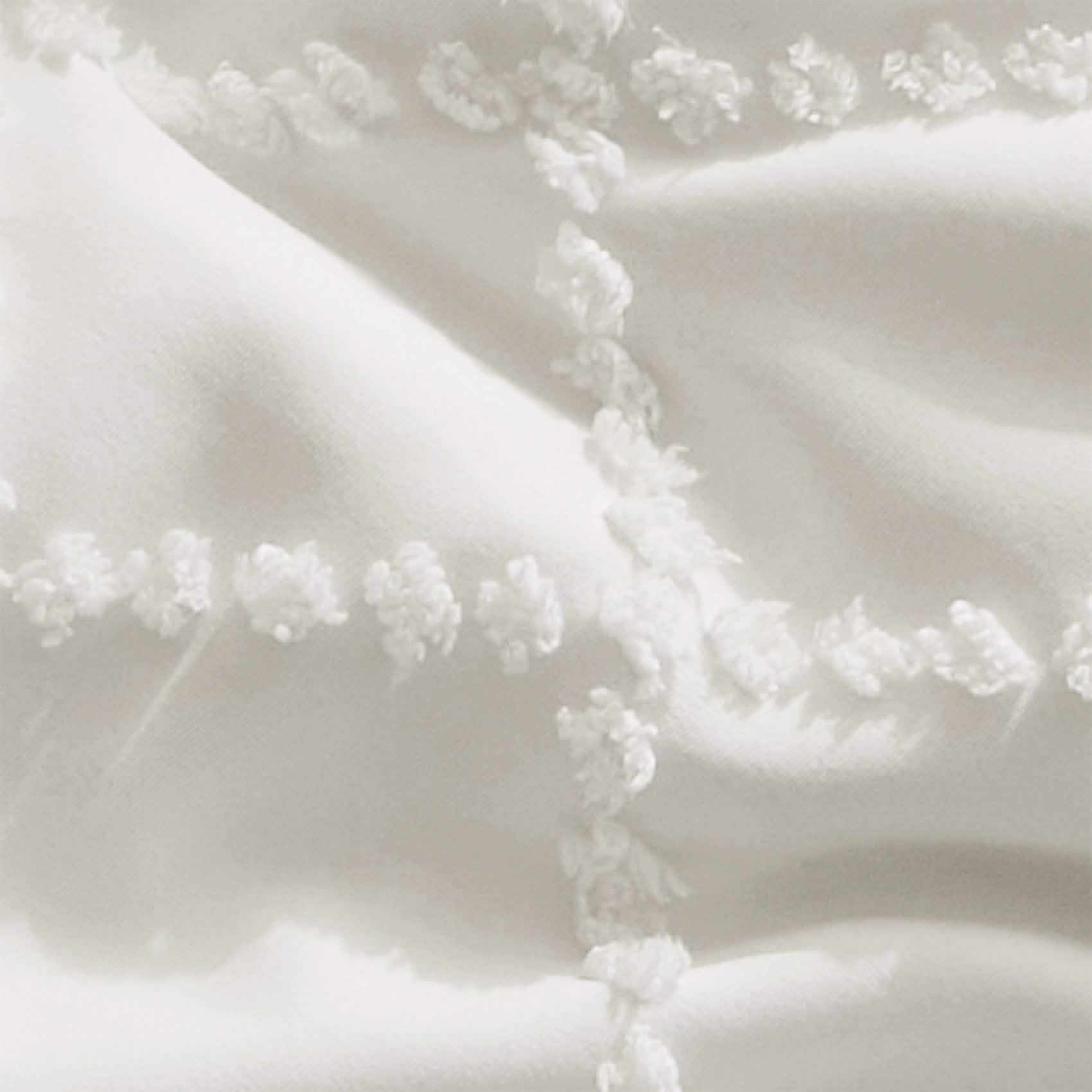 Tufted Embroidery Comforter Set