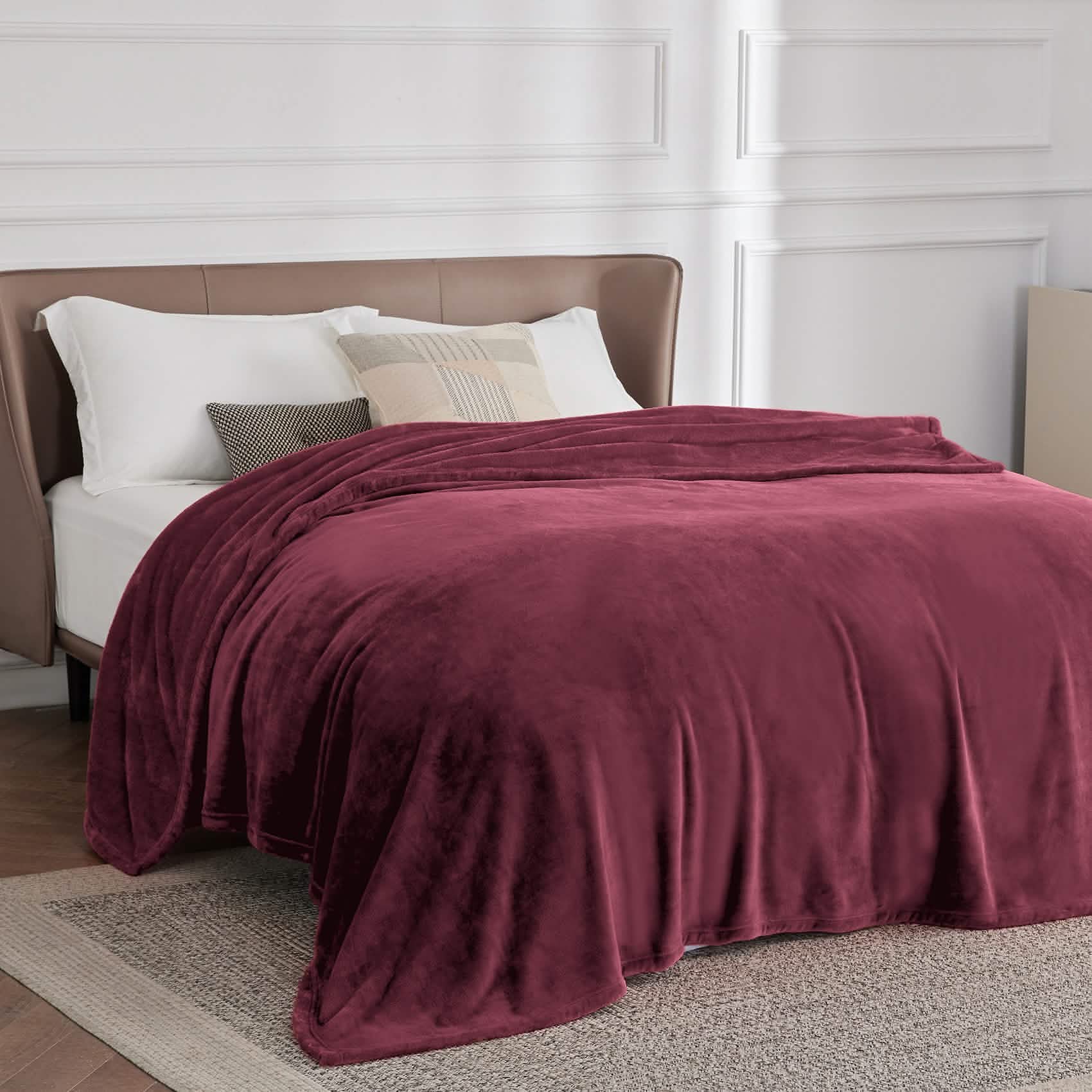 GentleSoft™ Flannel Fleece Blanket 300gsm