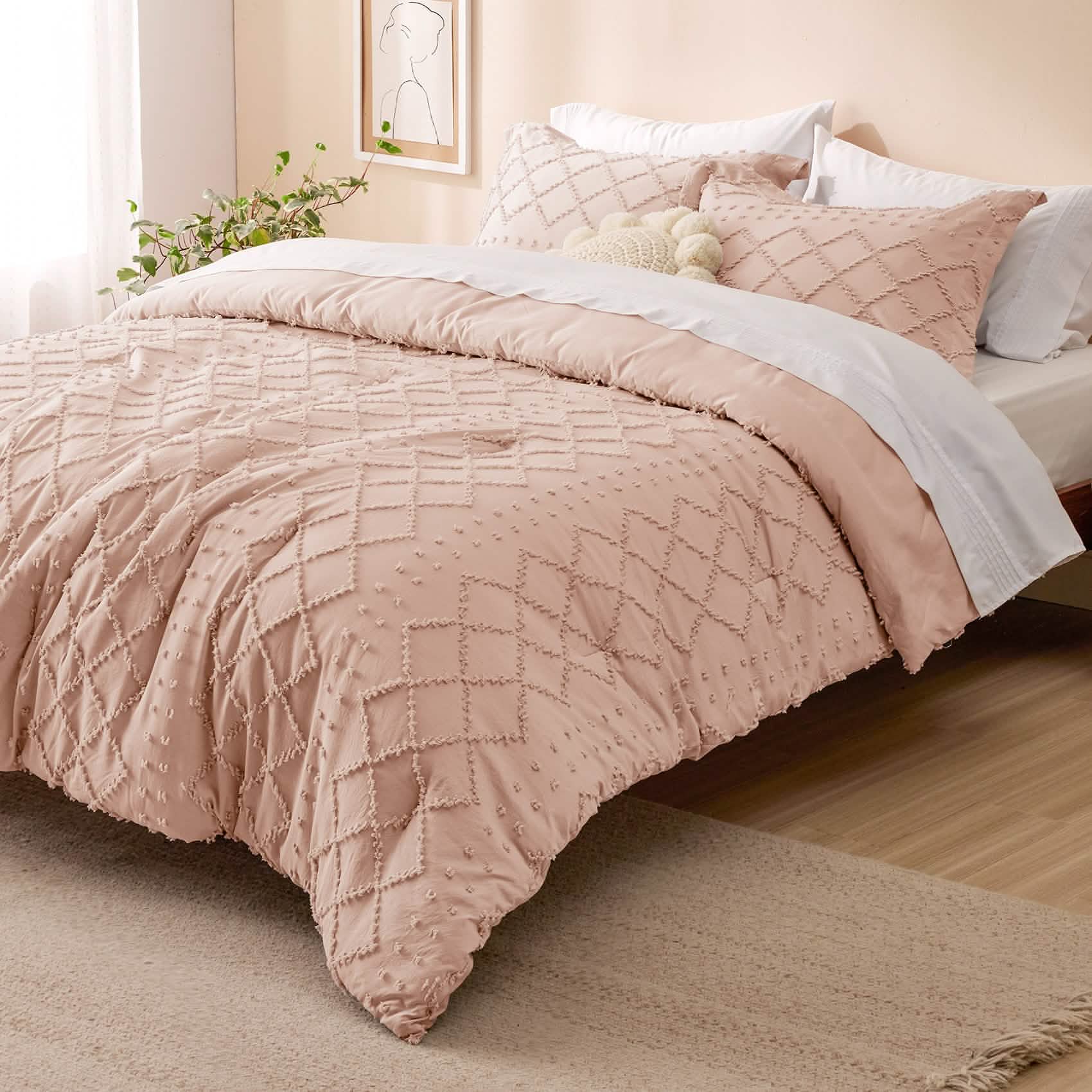 Tufted Embroidery Comforter Set