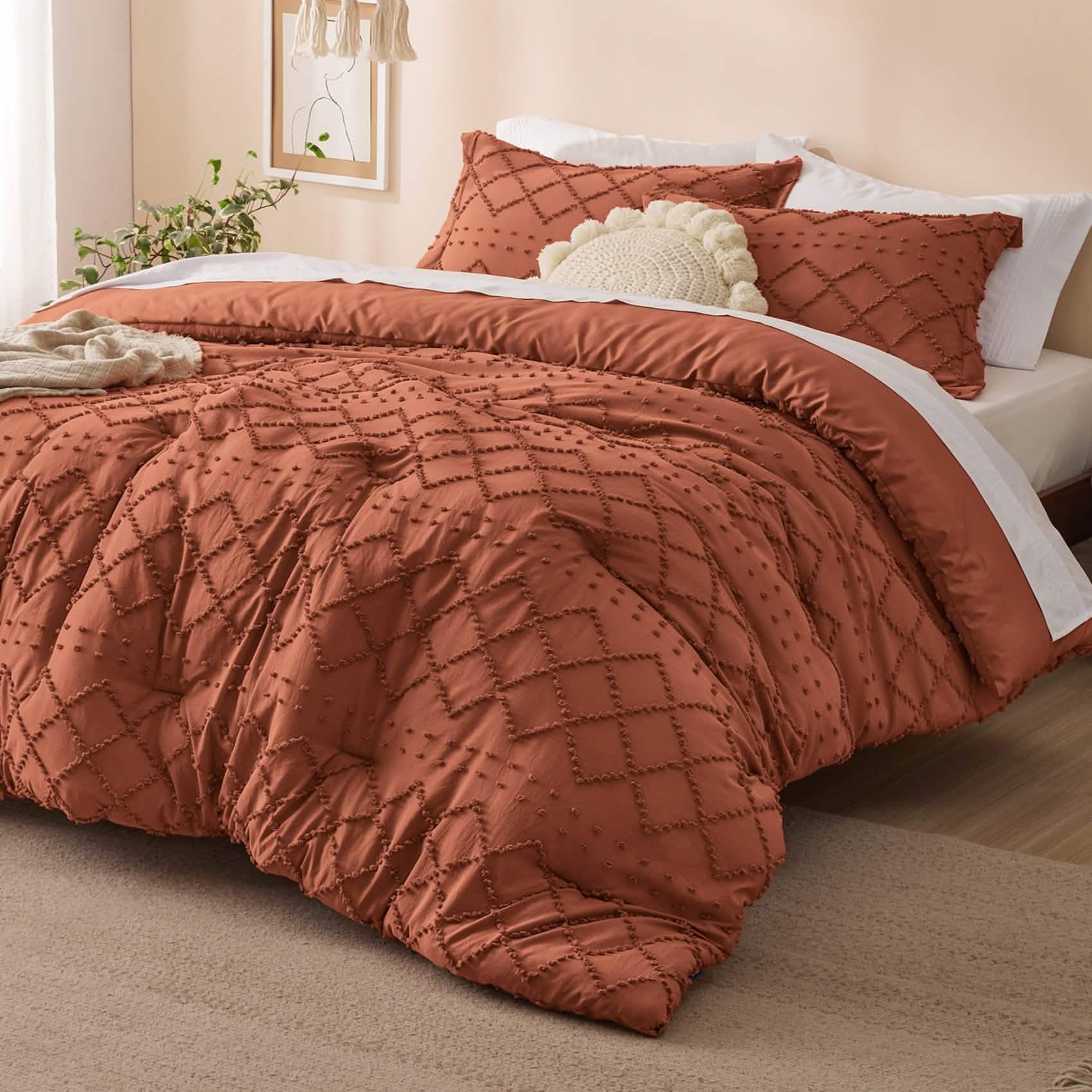 Tufted Embroidery Comforter Set