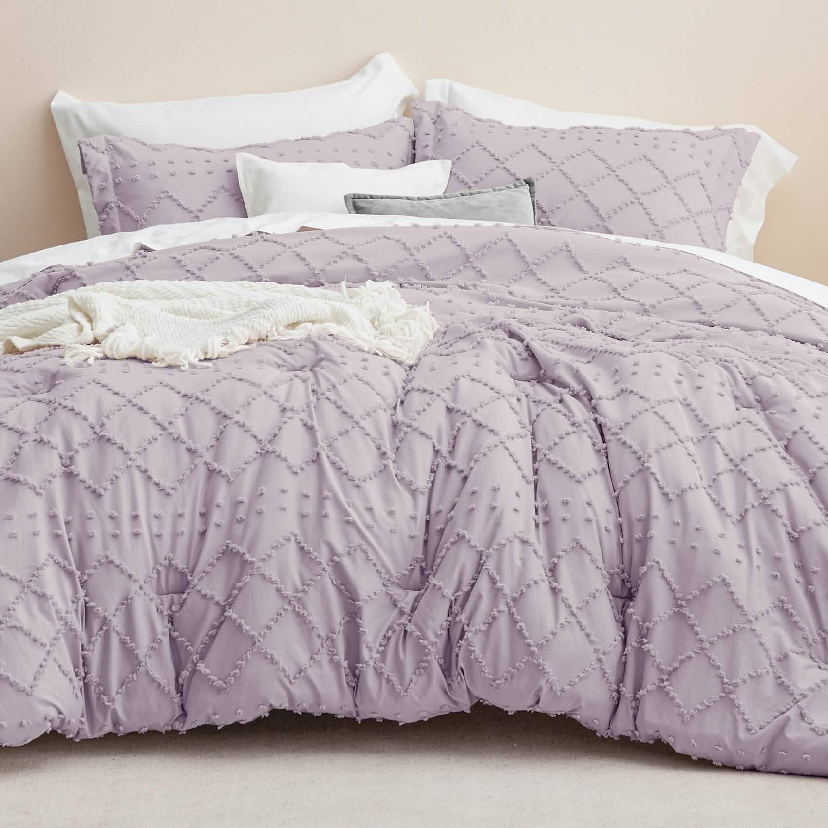 Tufted Embroidery Comforter Set