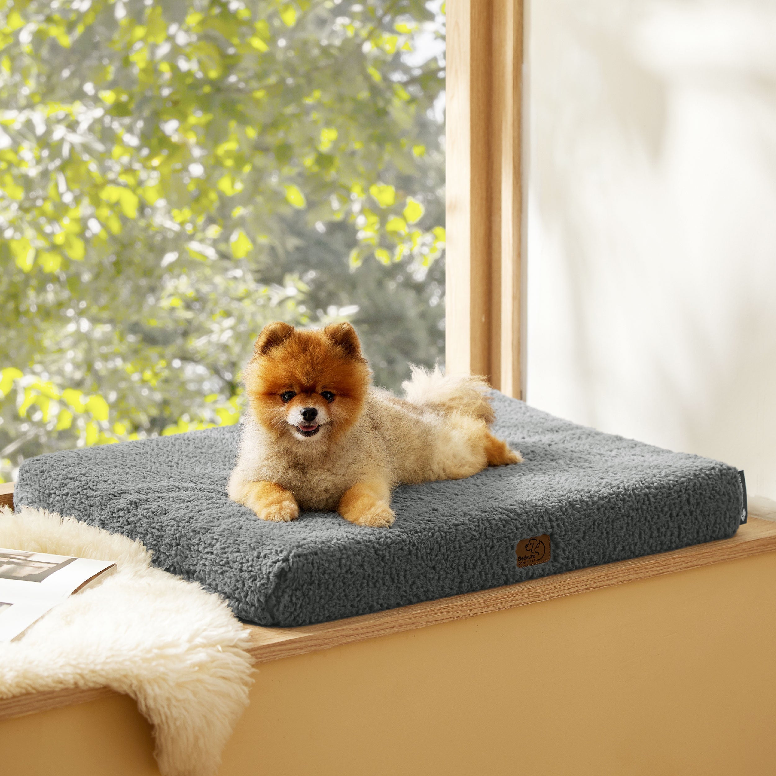 Self-Warming Egg Foam Pet Mat