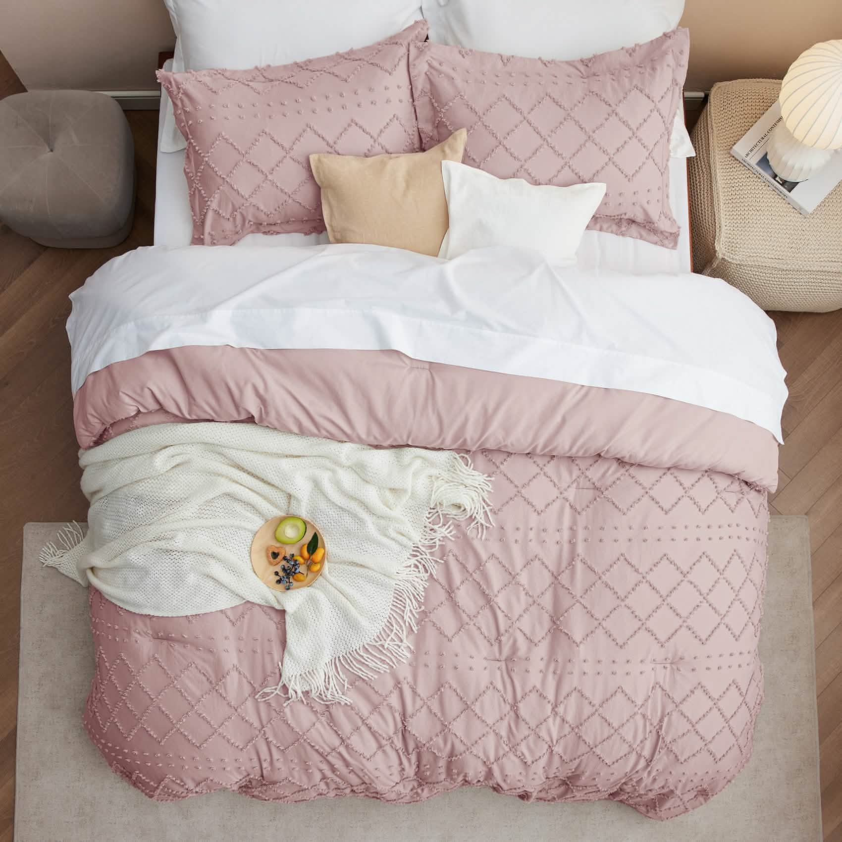 Tufted Embroidery Comforter Set