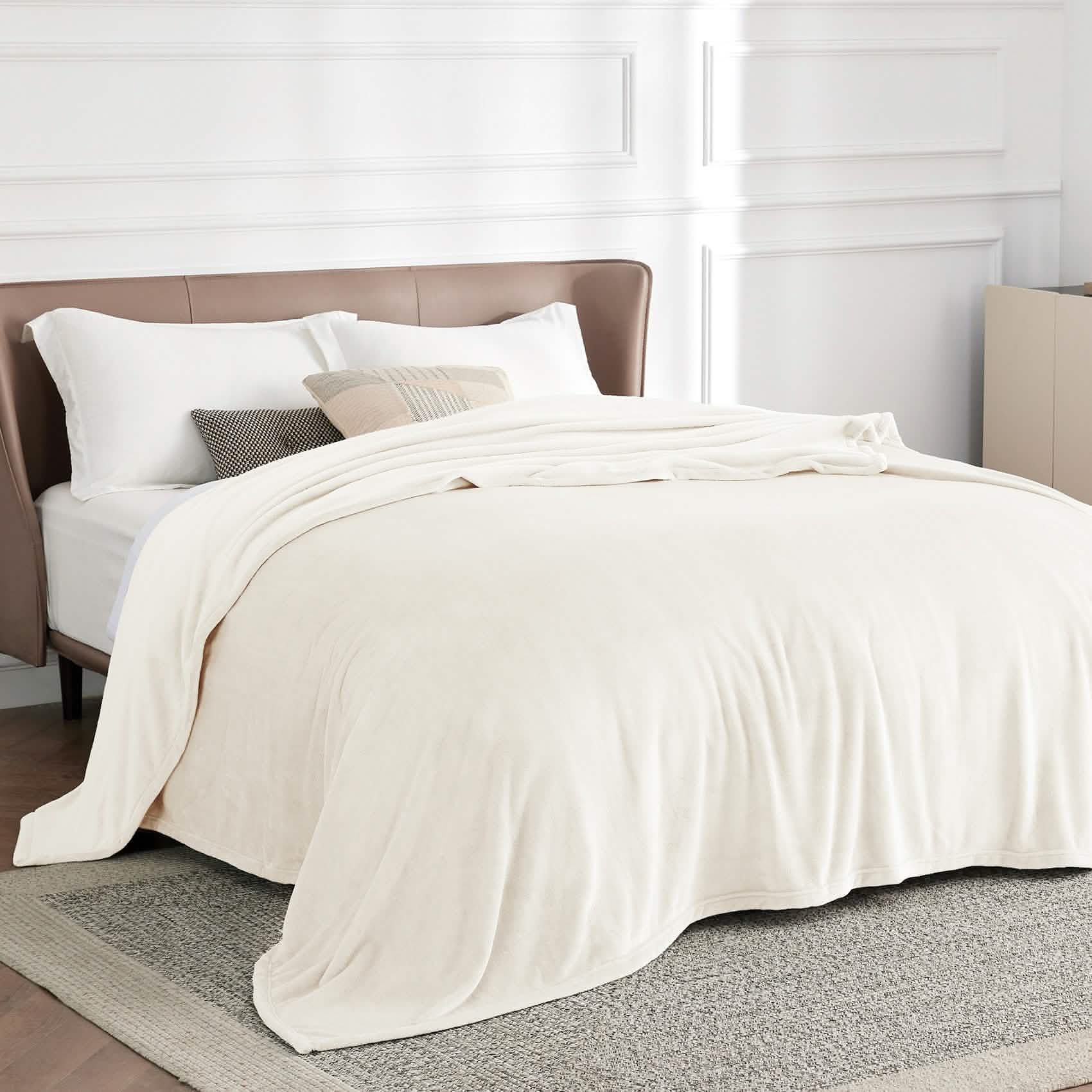 GentleSoft™ Flannel Fleece Blanket 300gsm