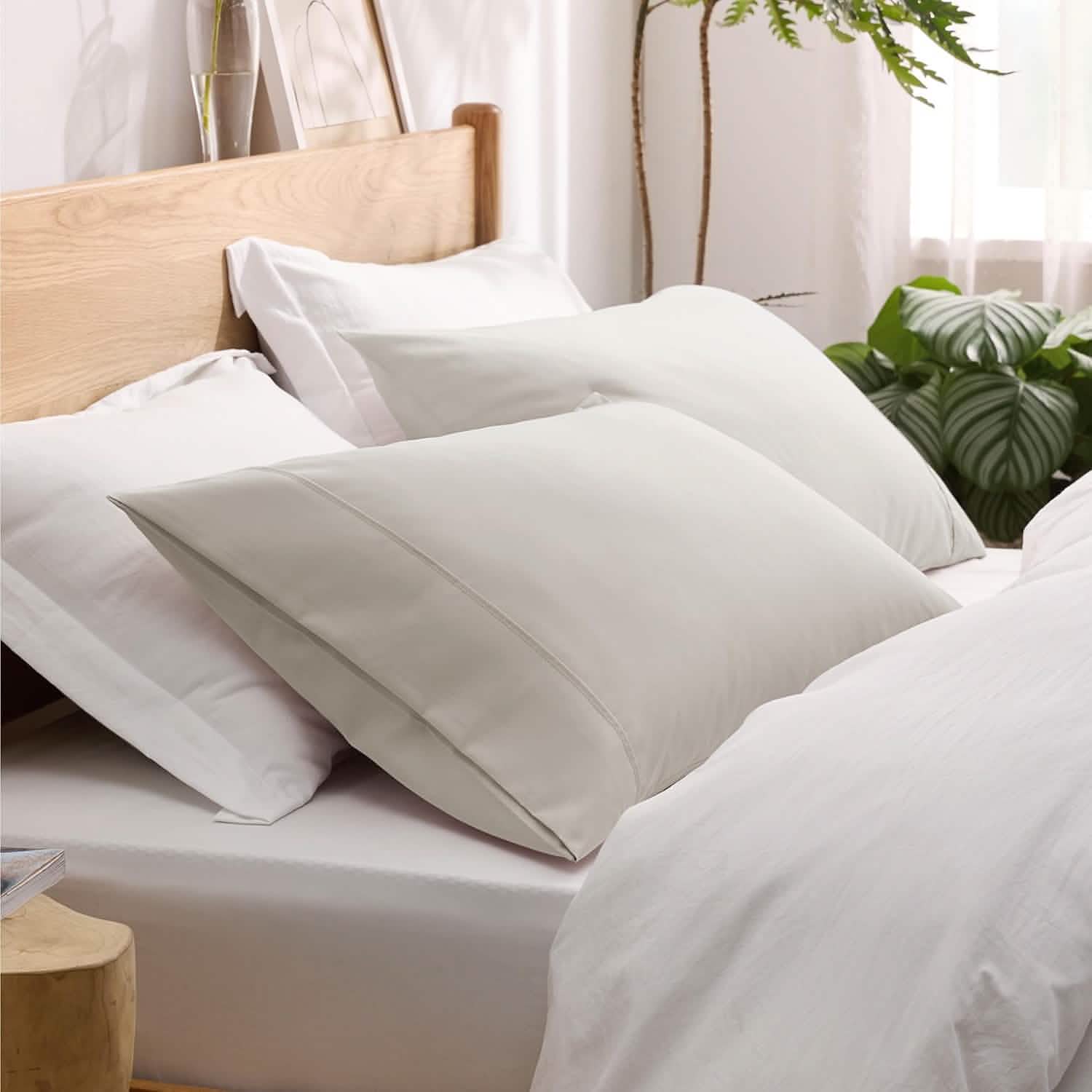 Fade and Stain Resistant Microfiber Pillowcase