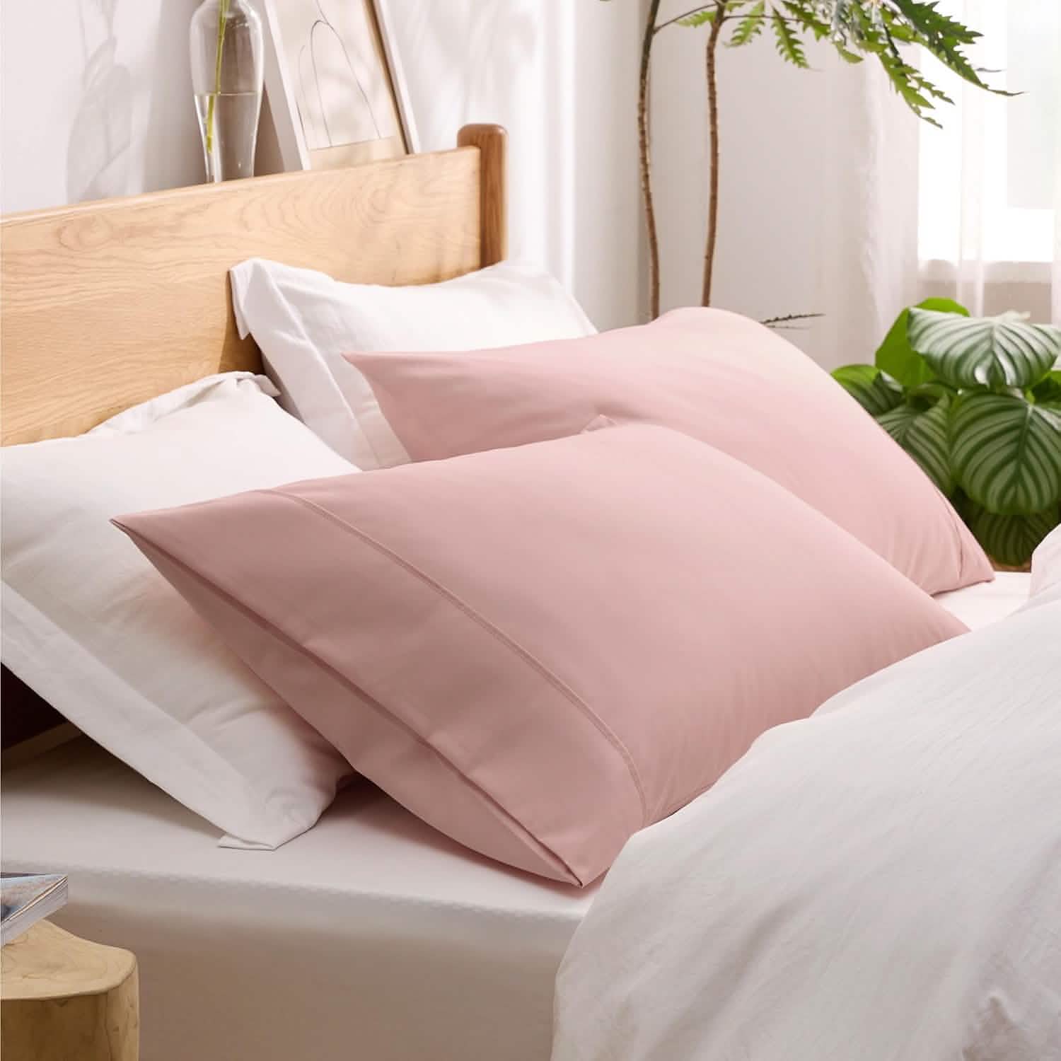 Fade and Stain Resistant Microfiber Pillowcase