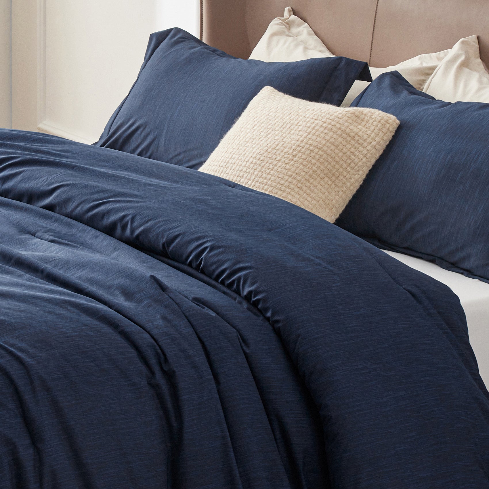 Cationic Dye Comforter Set