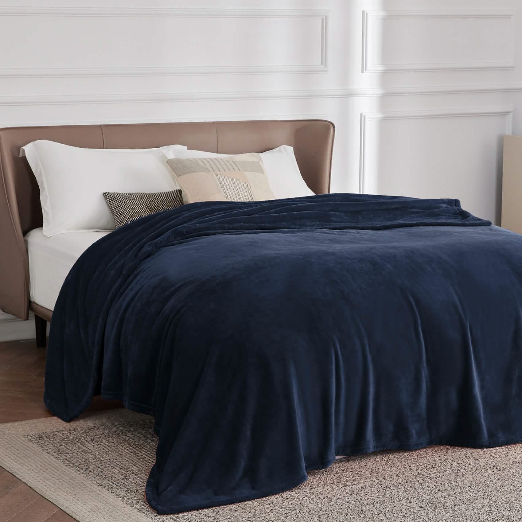 GentleSoft™ Flannel Fleece Blanket 300gsm