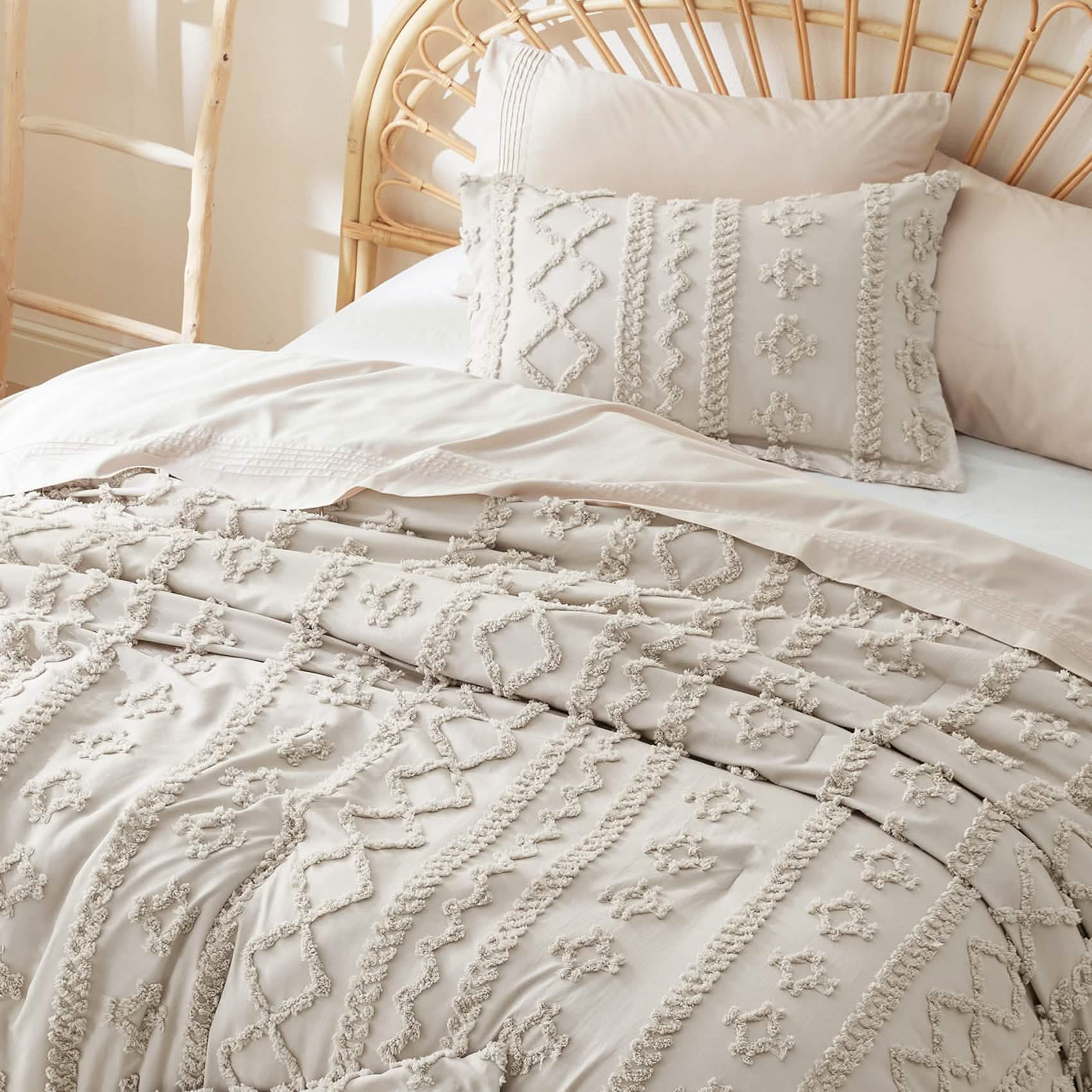 Boho Deluxe Embroidery Comforter Set