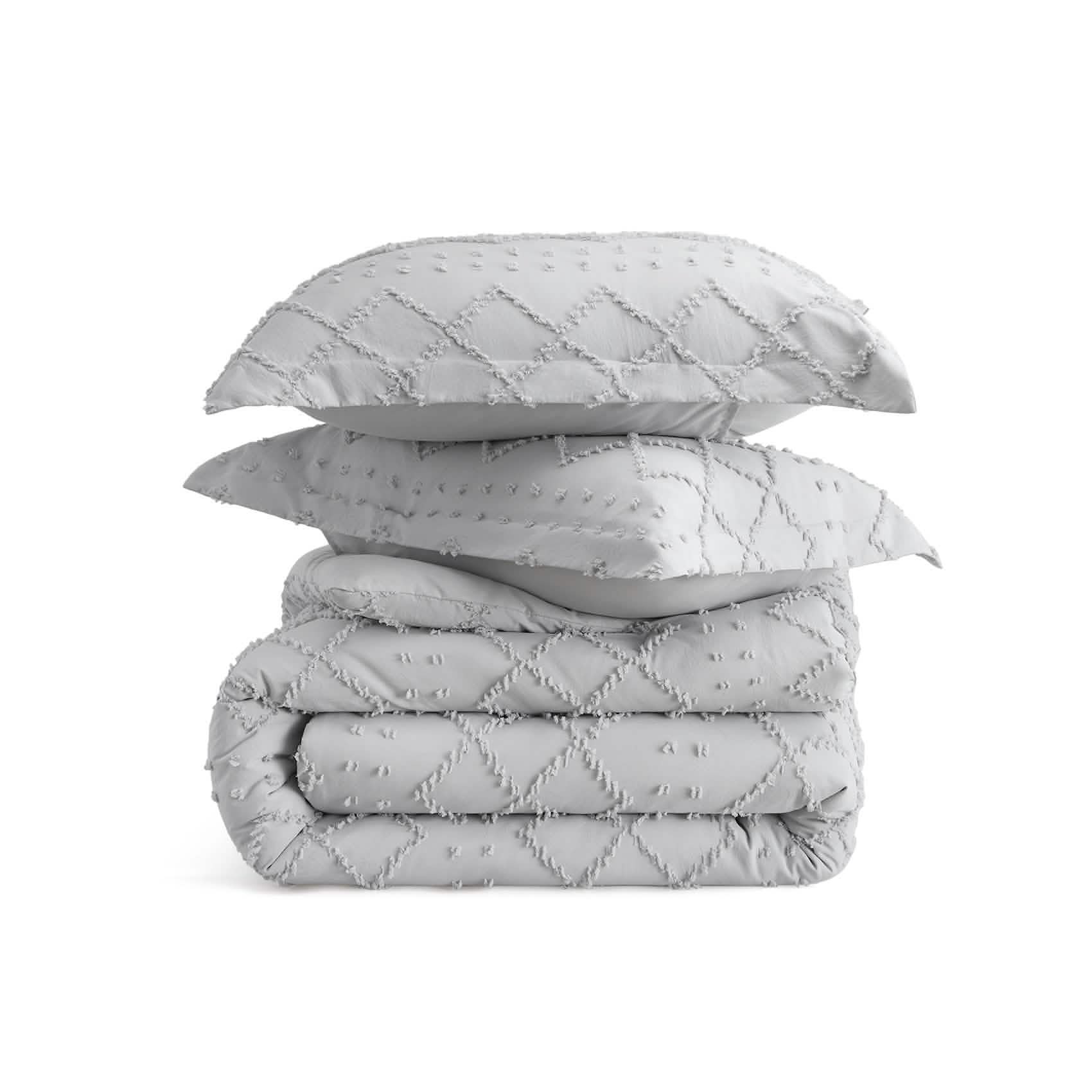 Tufted Embroidery Comforter Set