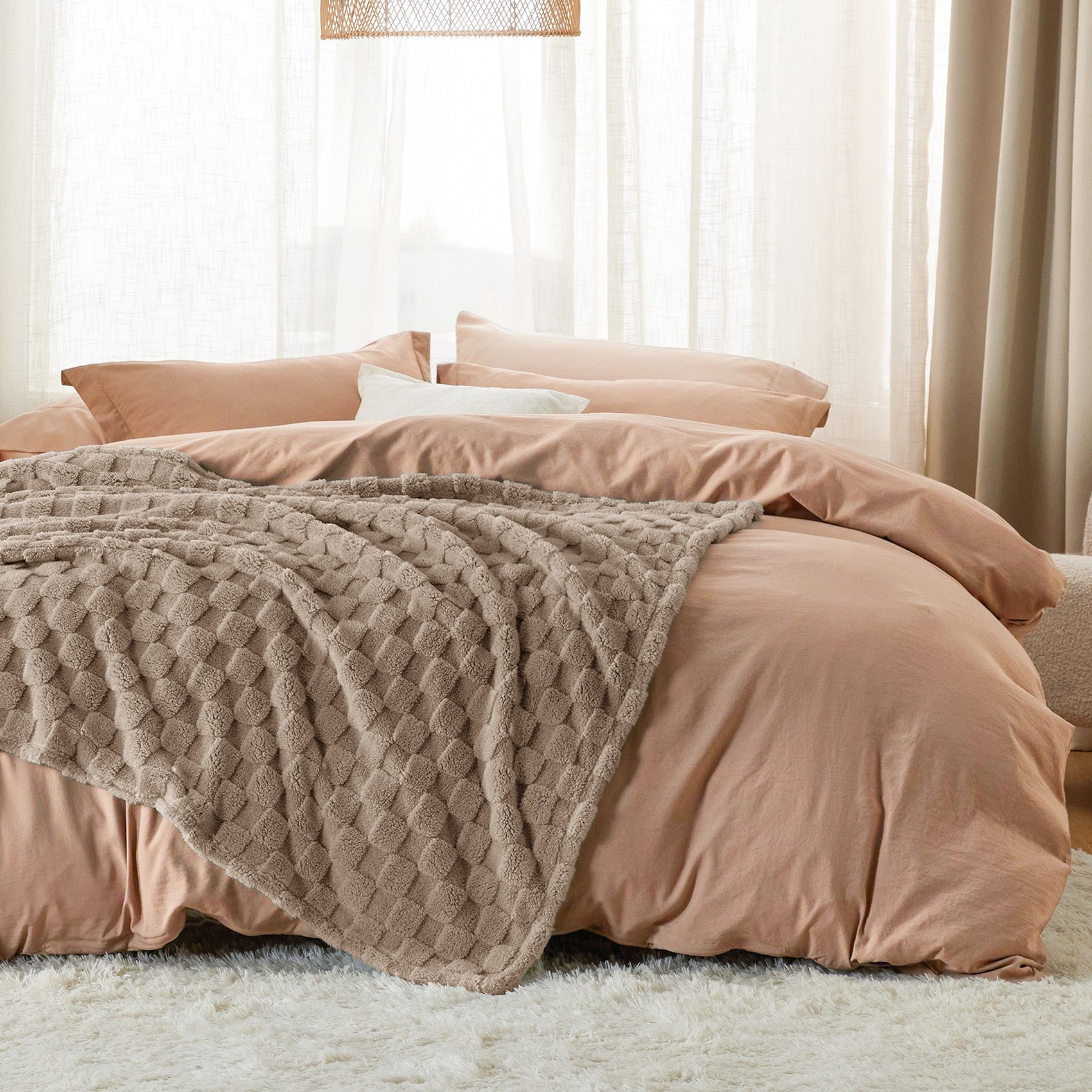 Jacquard Shaggy Sherpa Blanket