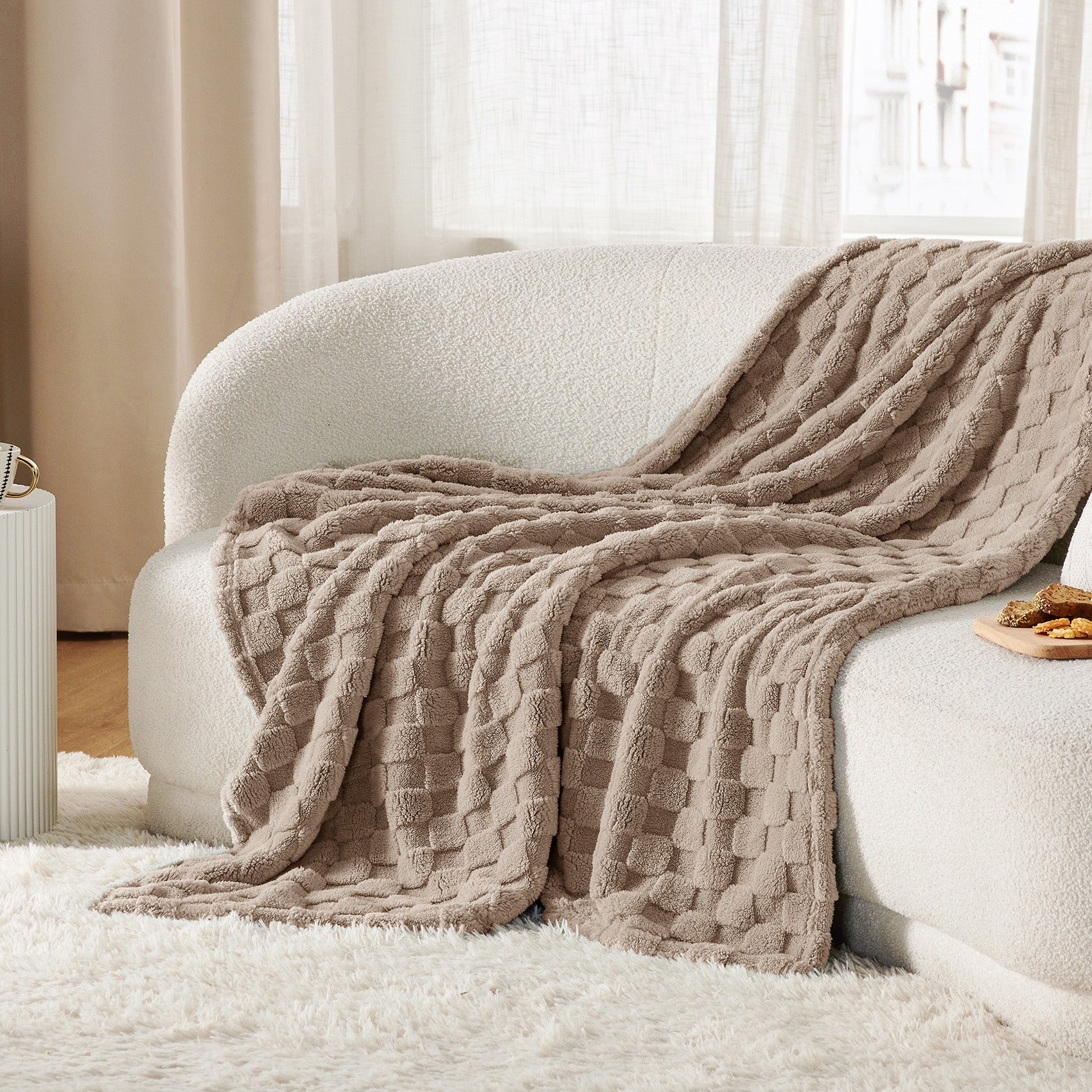 Jacquard Shaggy Sherpa Blanket