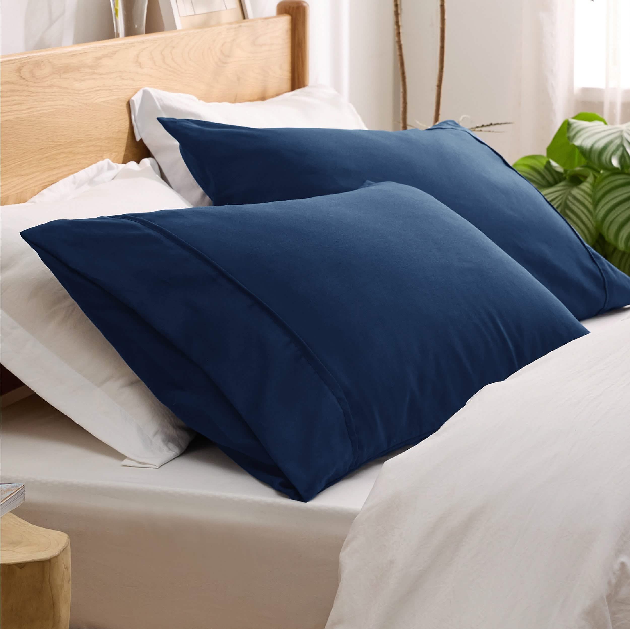Fade and Stain Resistant Microfiber Pillowcase