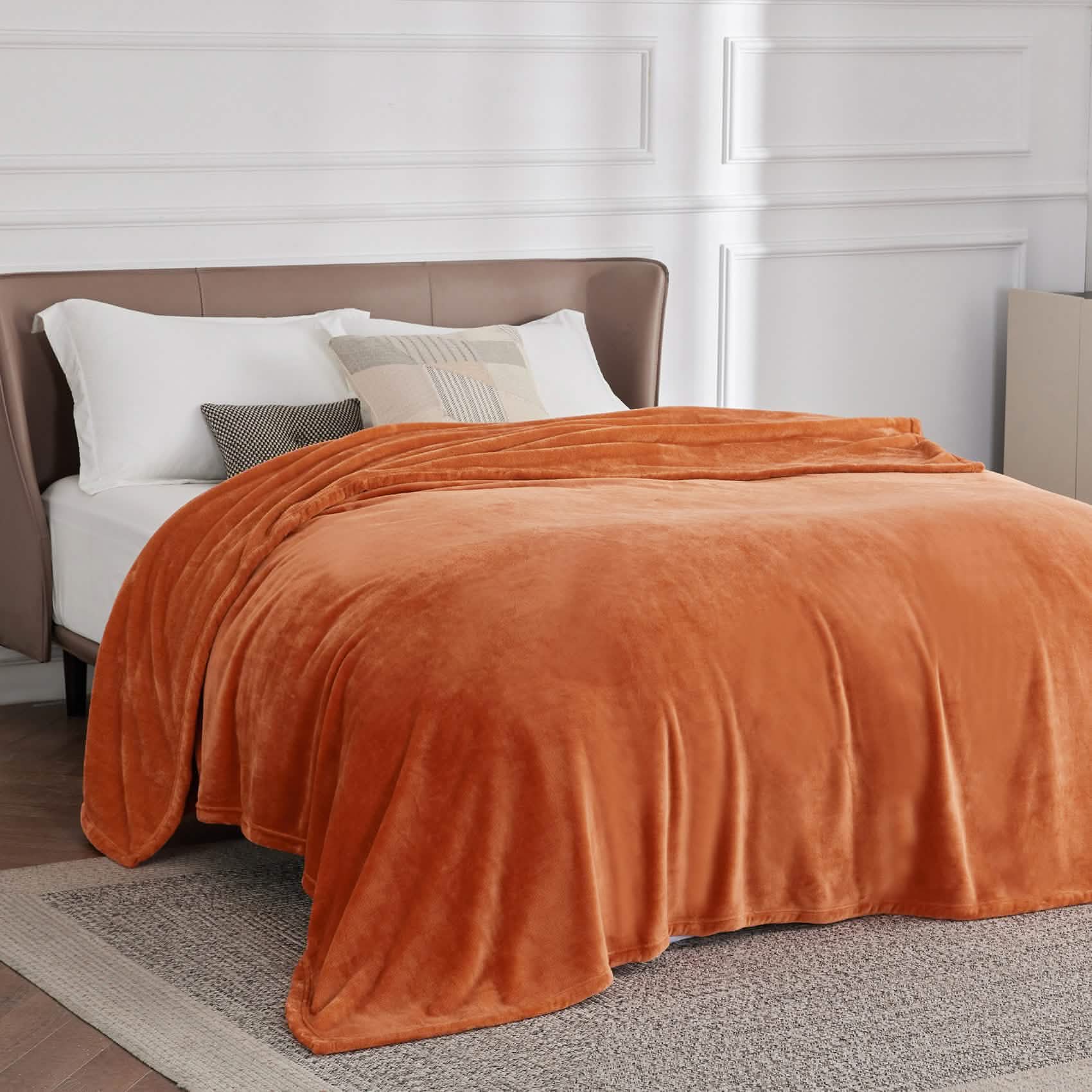 GentleSoft™ Flannel Fleece Blanket 300gsm