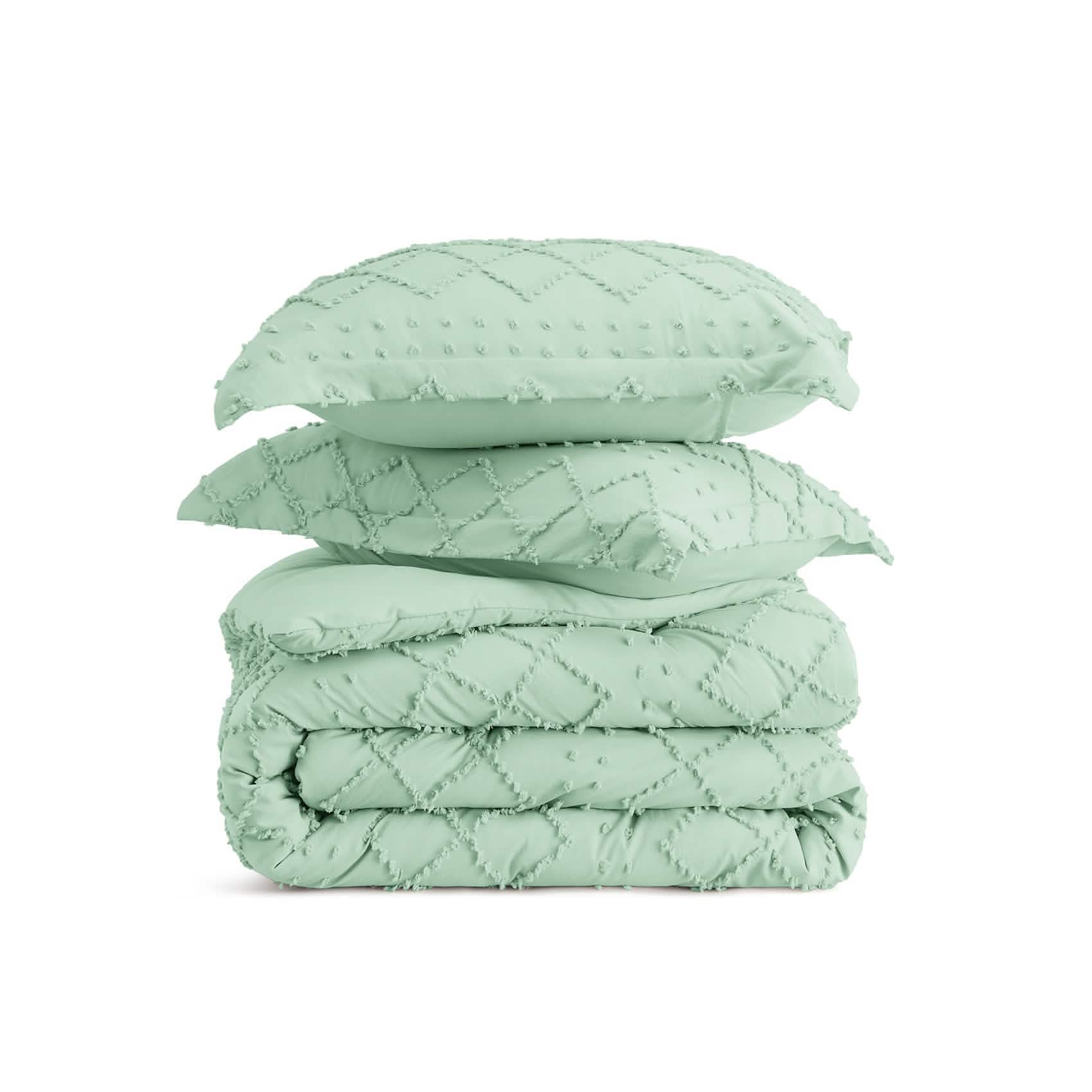 Tufted Embroidery Comforter Set