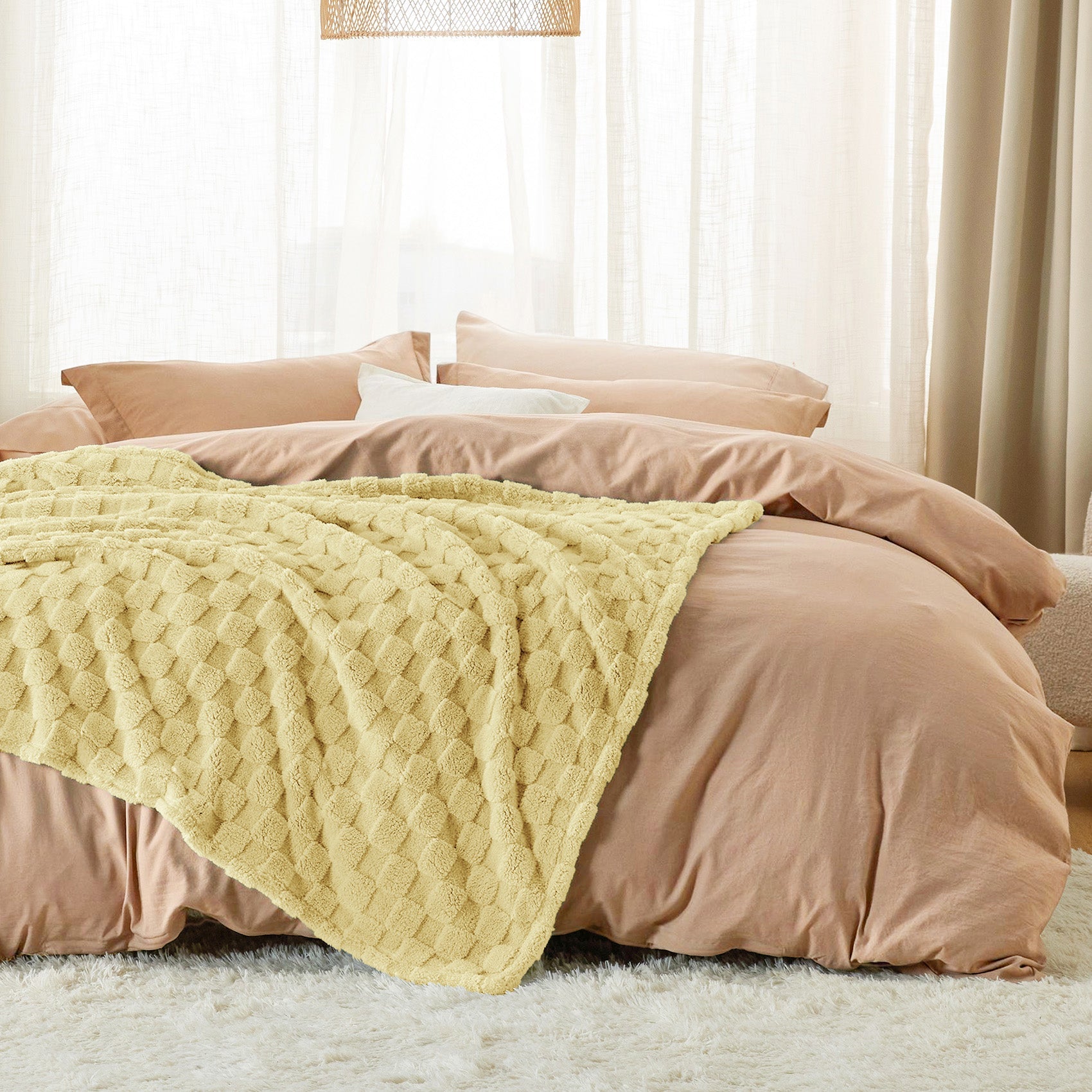 Jacquard Shaggy Sherpa Blanket