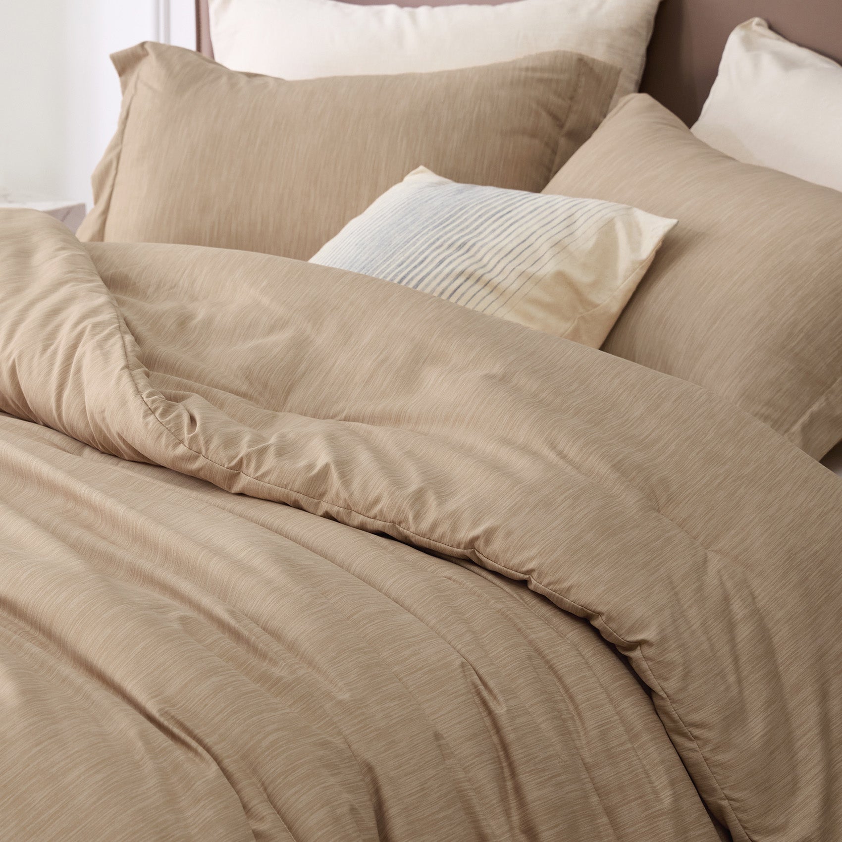 Cationic Dye Comforter Set