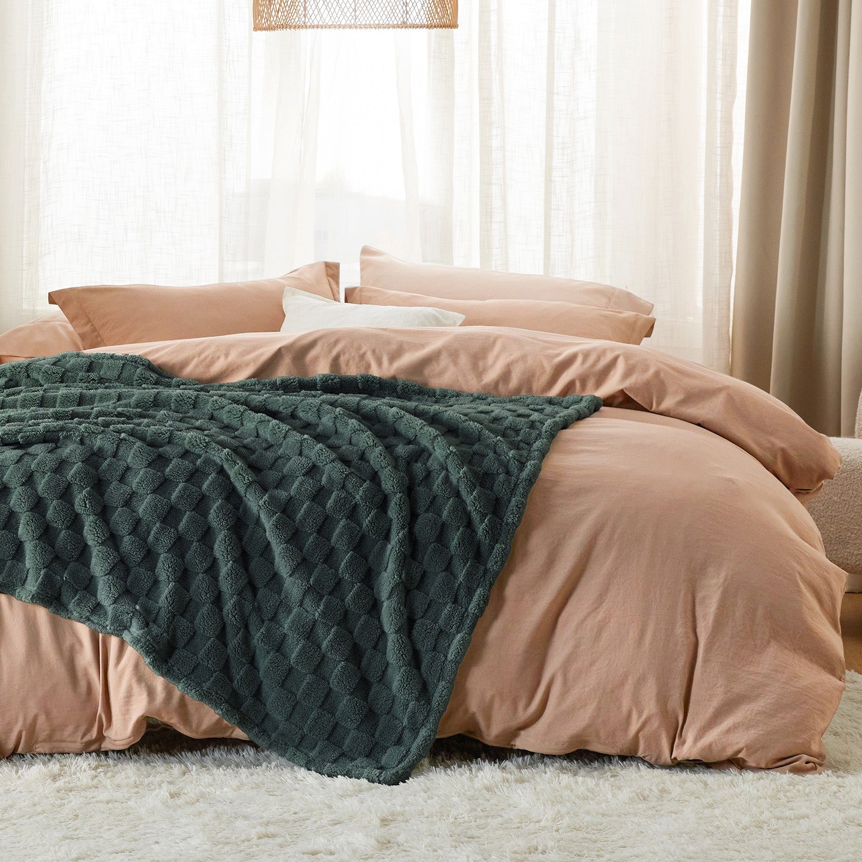 Jacquard Shaggy Sherpa Blanket