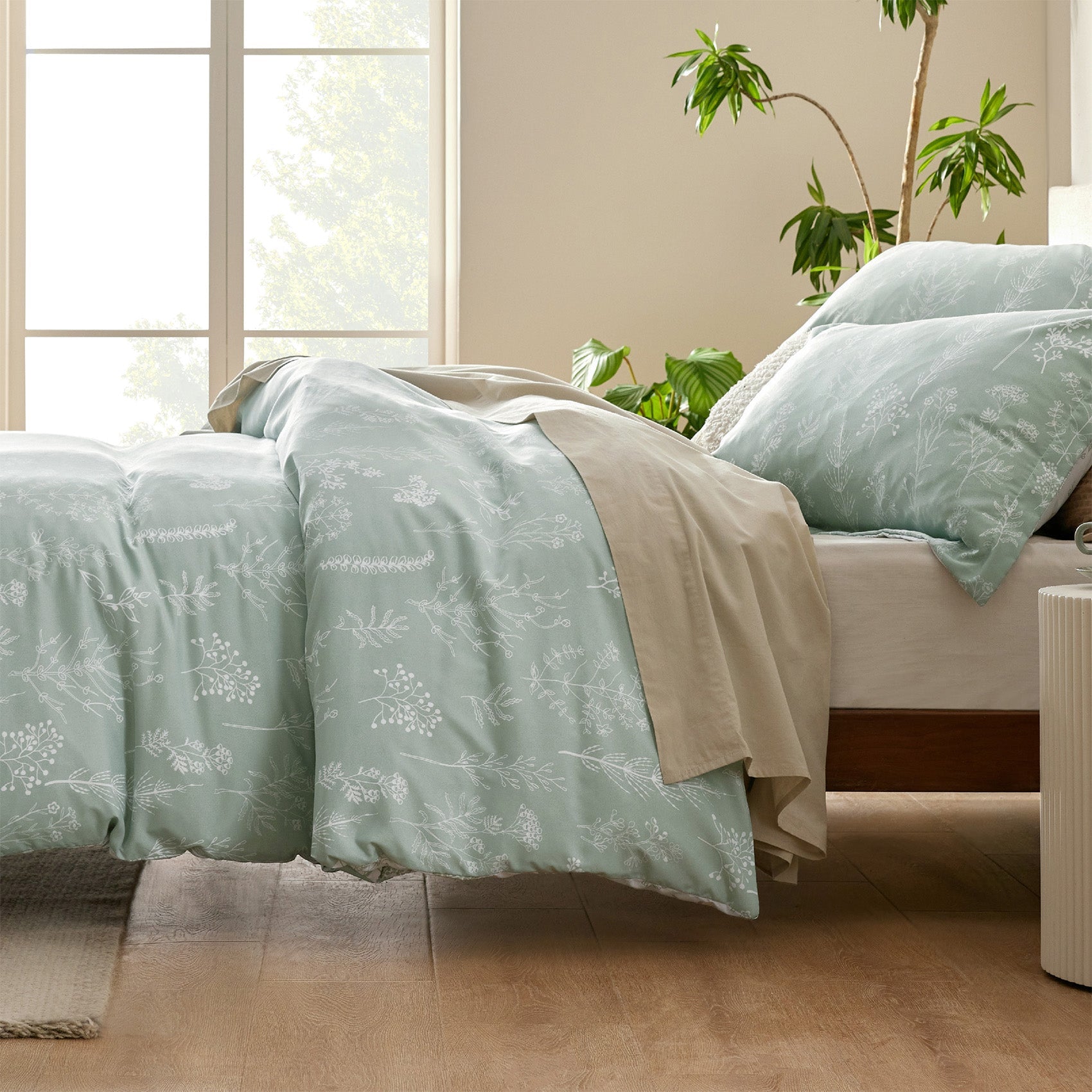 Floral Comforter Set