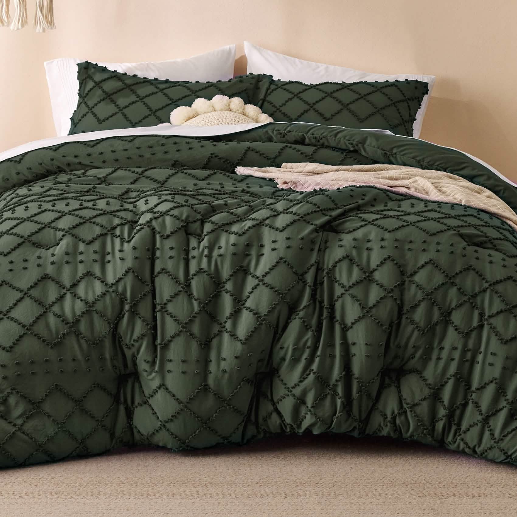 Tufted Embroidery Comforter Set
