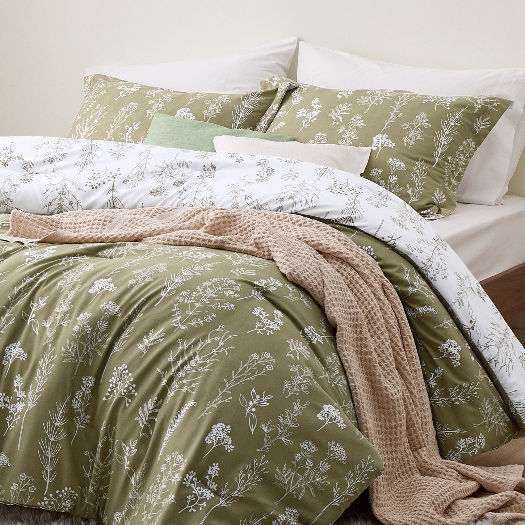 Floral Comforter Set