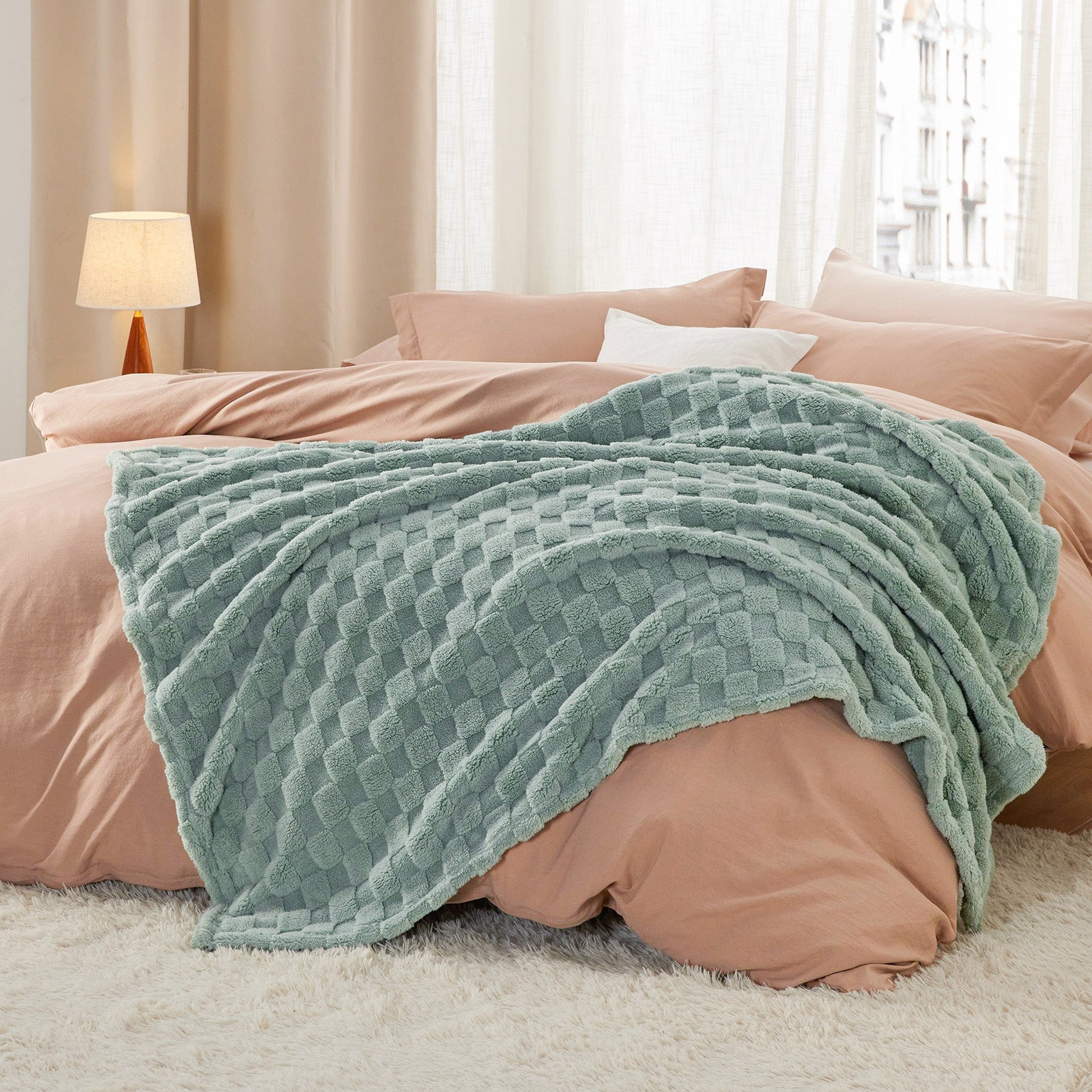 Jacquard Shaggy Sherpa Blanket