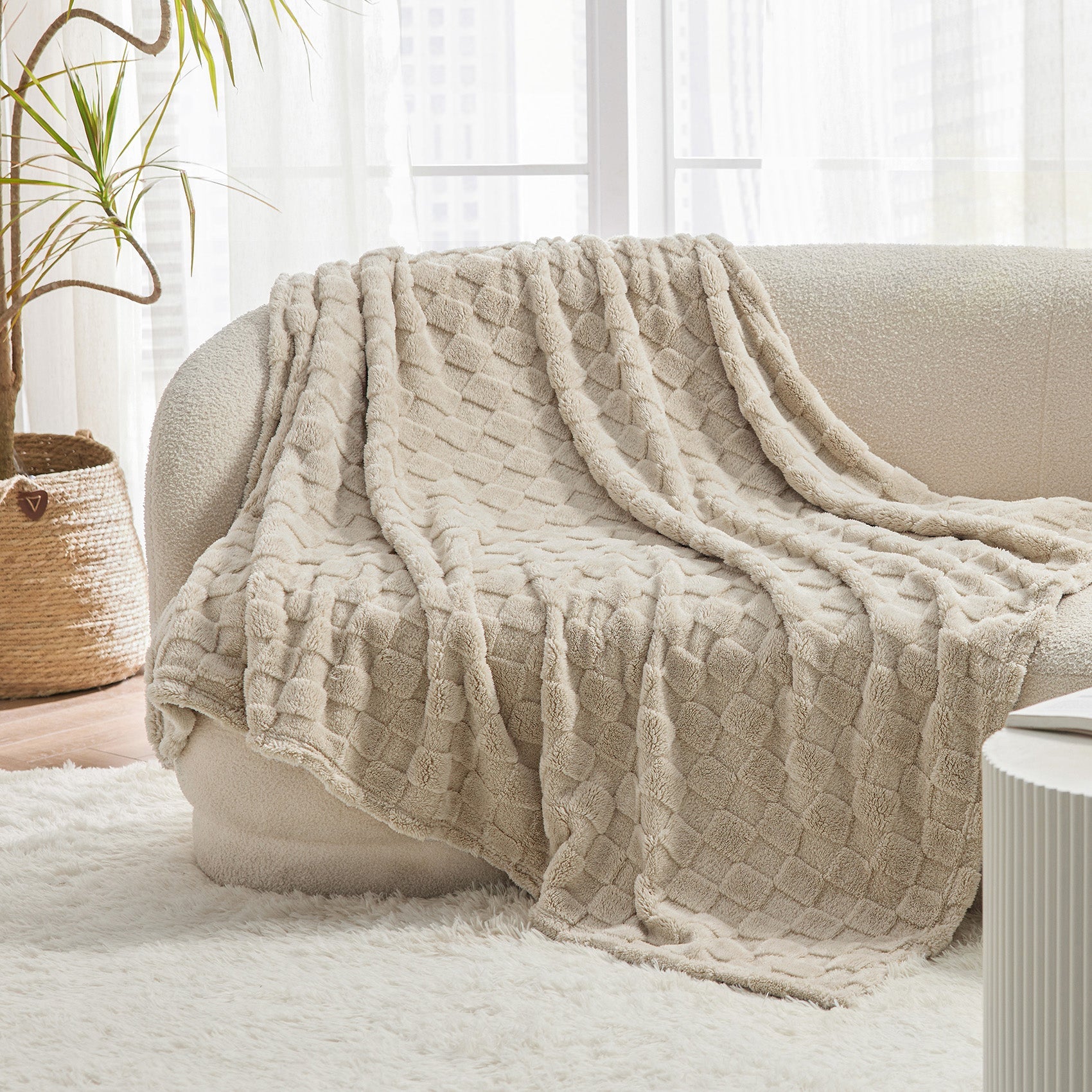 Jacquard Shaggy Sherpa Blanket