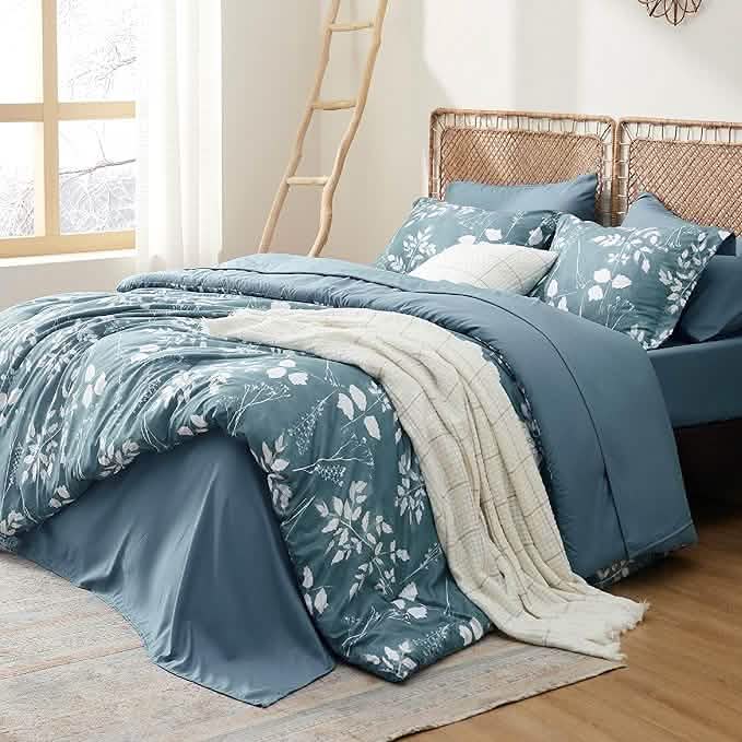 Elegant Floral Comforter Sets