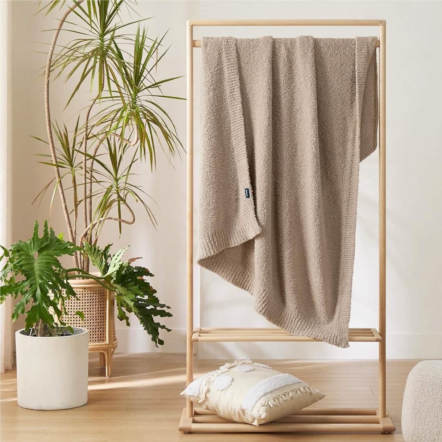 Super Soft Reversible Checkerboard Blanket