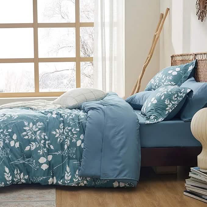 Elegant Floral Comforter Sets