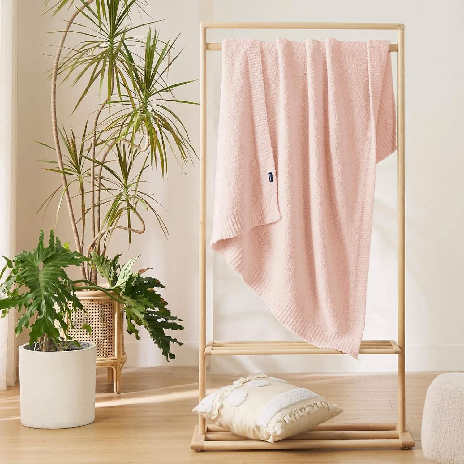 Feather Yarn Throw Blanket