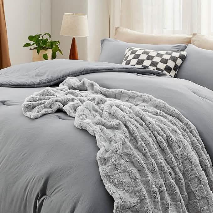 GentleSoft™ Checkered Comforter Set