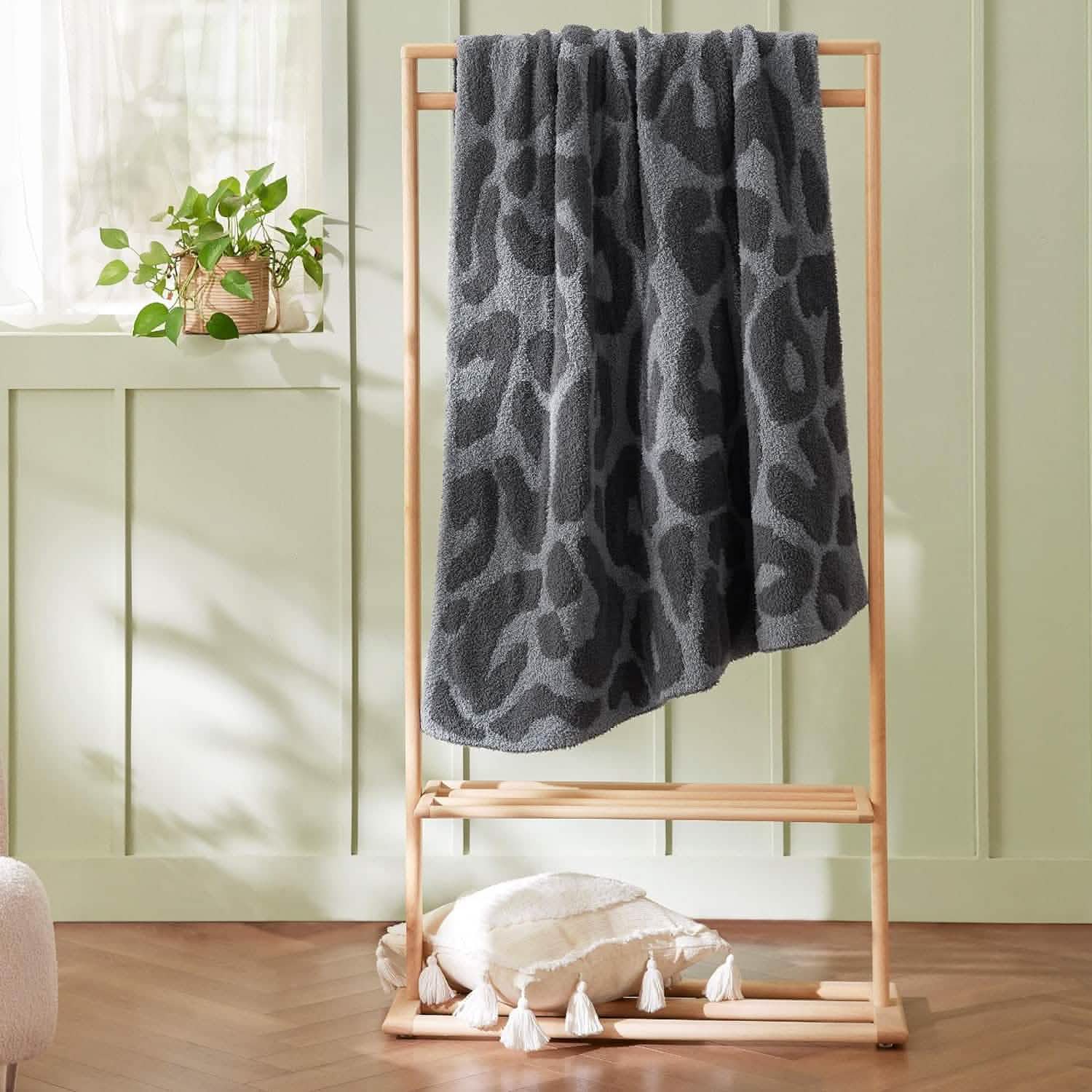 Feather Yarn Throw Blanket