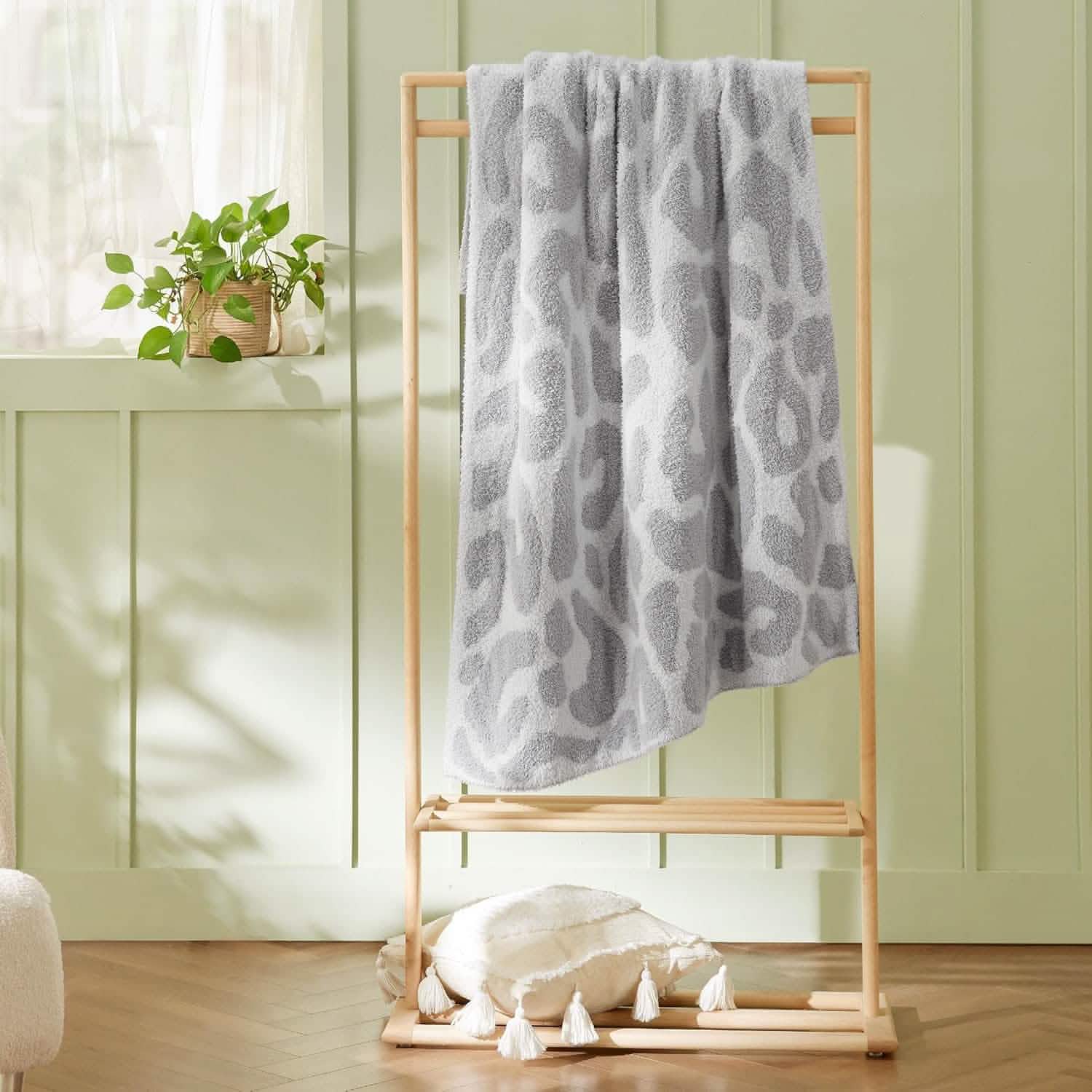 Feather Yarn Throw Blanket