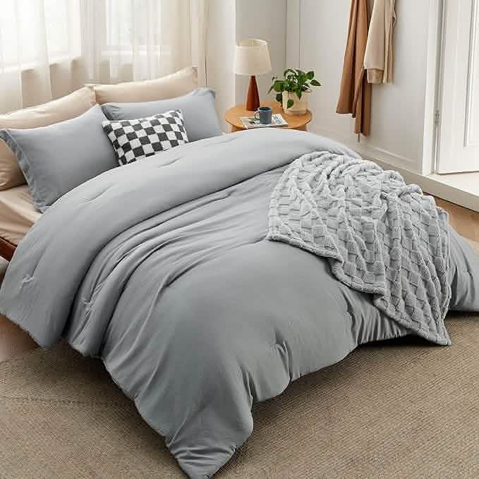 Checkered Comforter Set