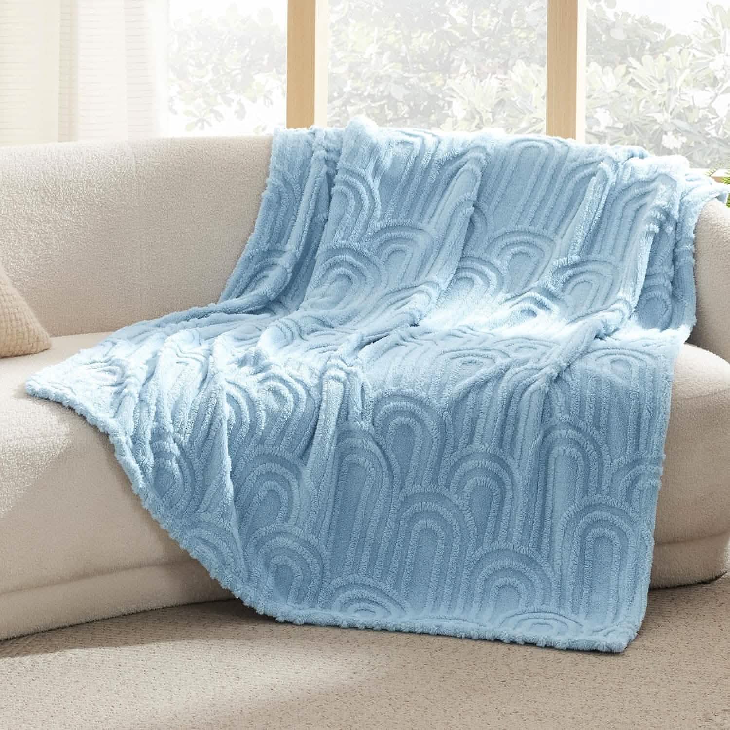 GentleSoft™ Arch Shaggy Sherpa Fleece Blanket