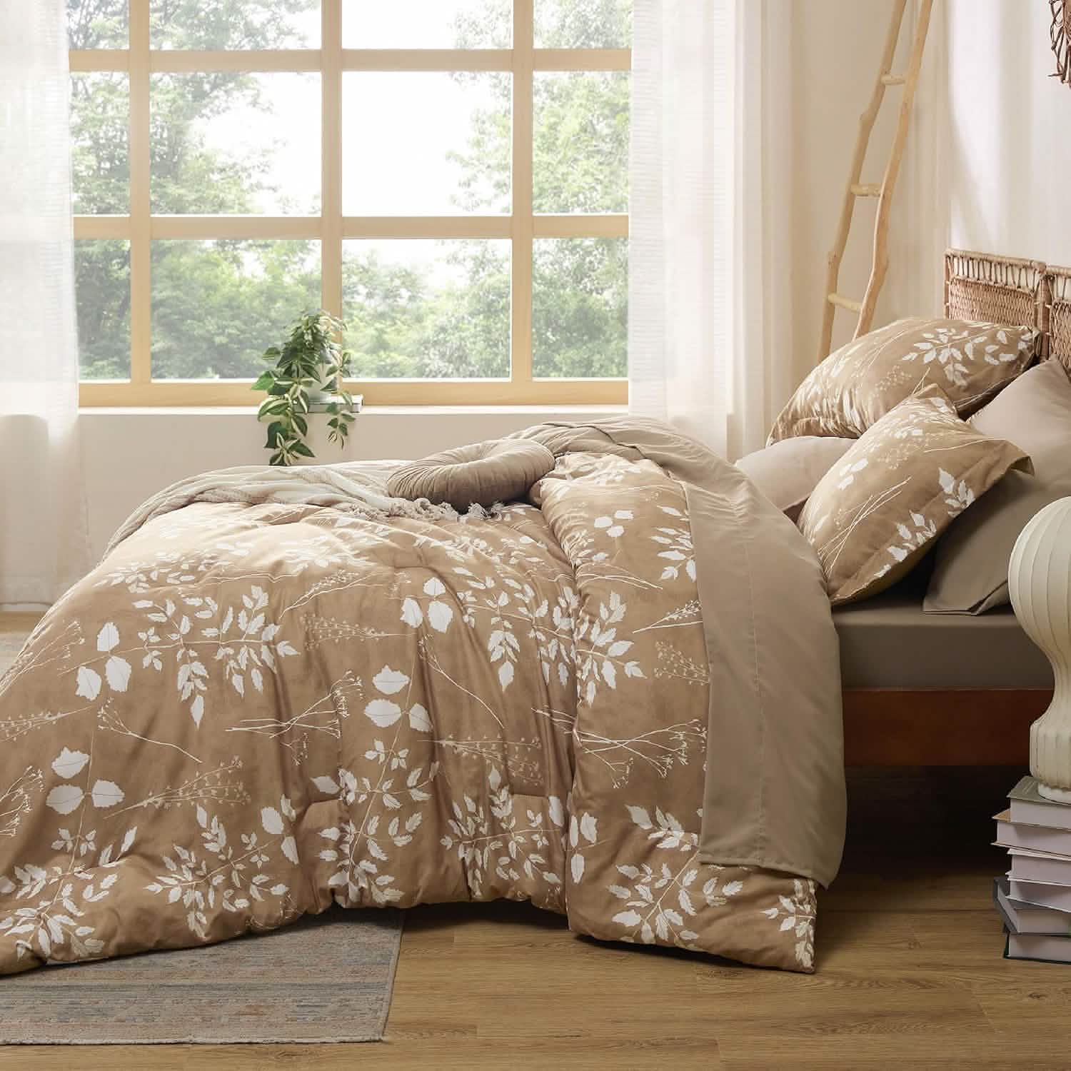 Elegant Floral Comforter Sets
