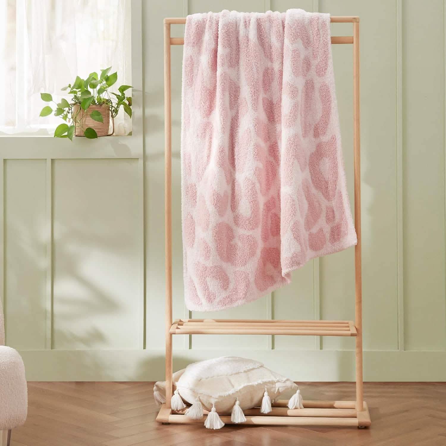 Feather Yarn Throw Blanket