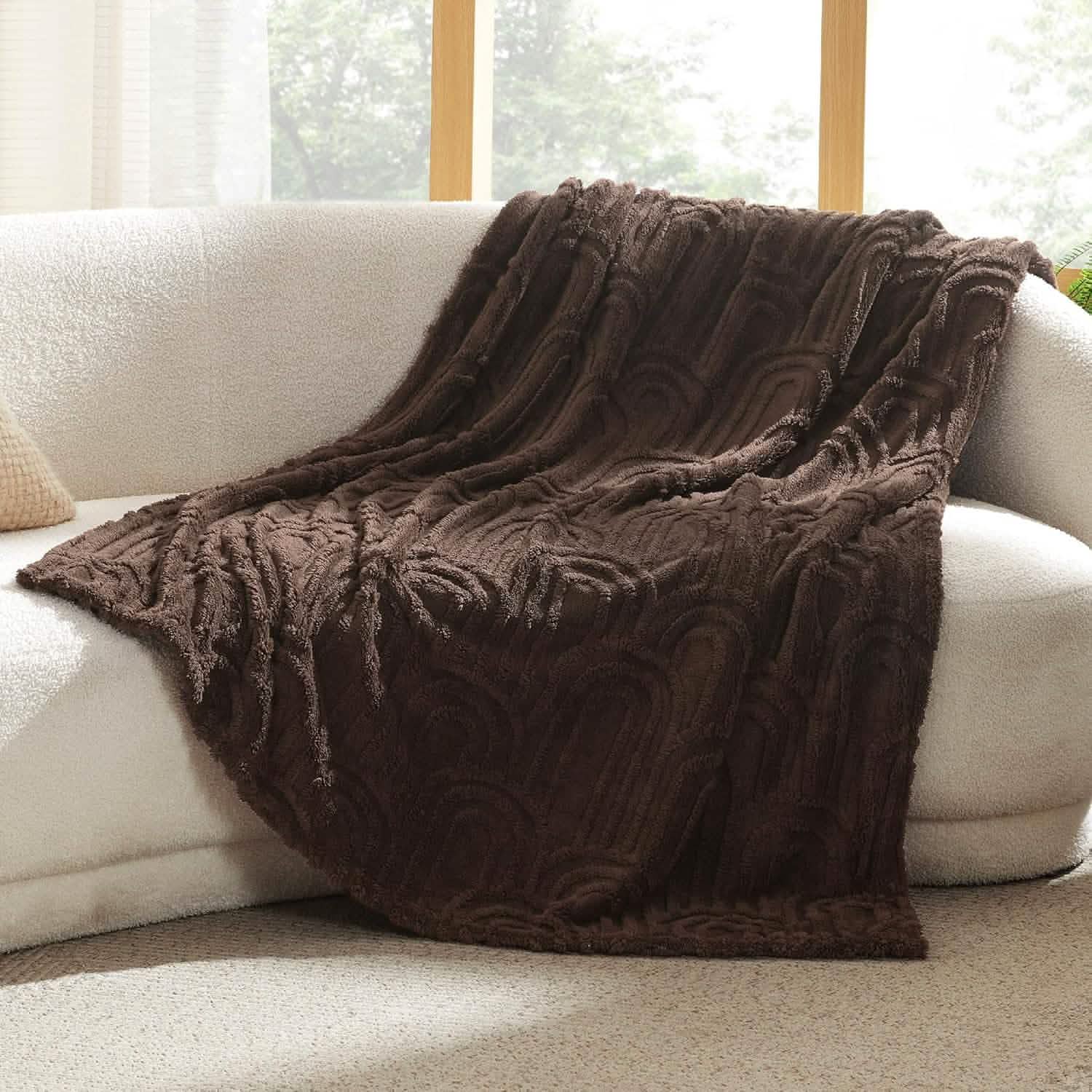 GentleSoft™ Arch Shaggy Sherpa Fleece Blanket