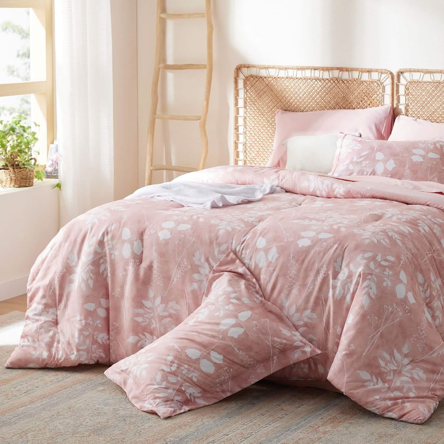 Elegant Floral Comforter Sets